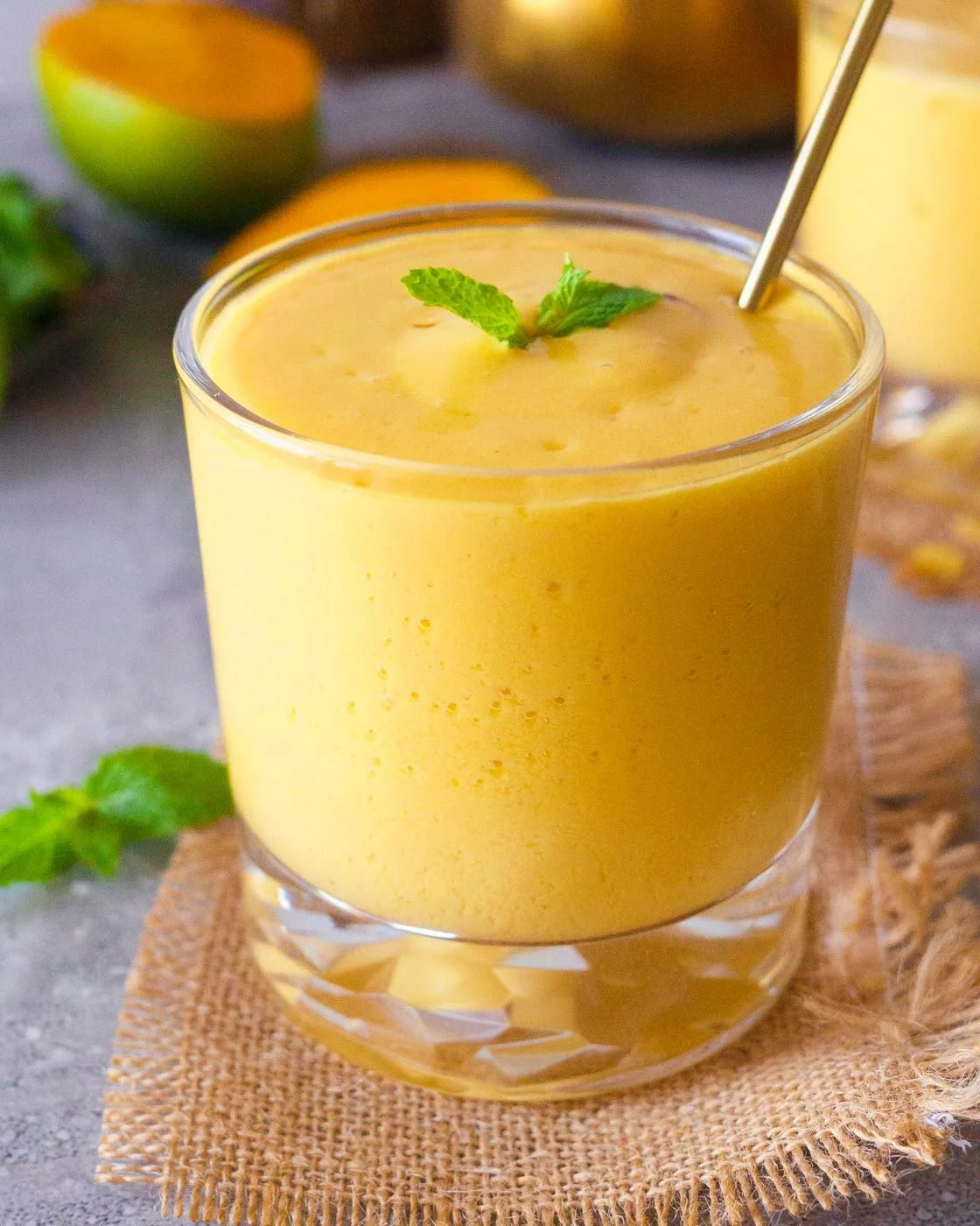 Mango-Lassi-08589.jpg