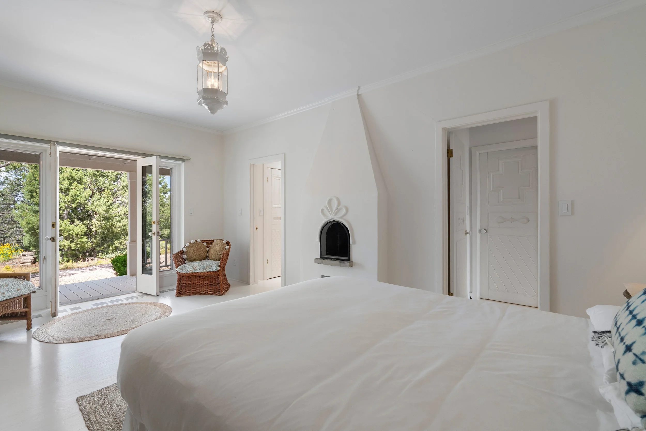 Queen Bedroom with Covered Porch
