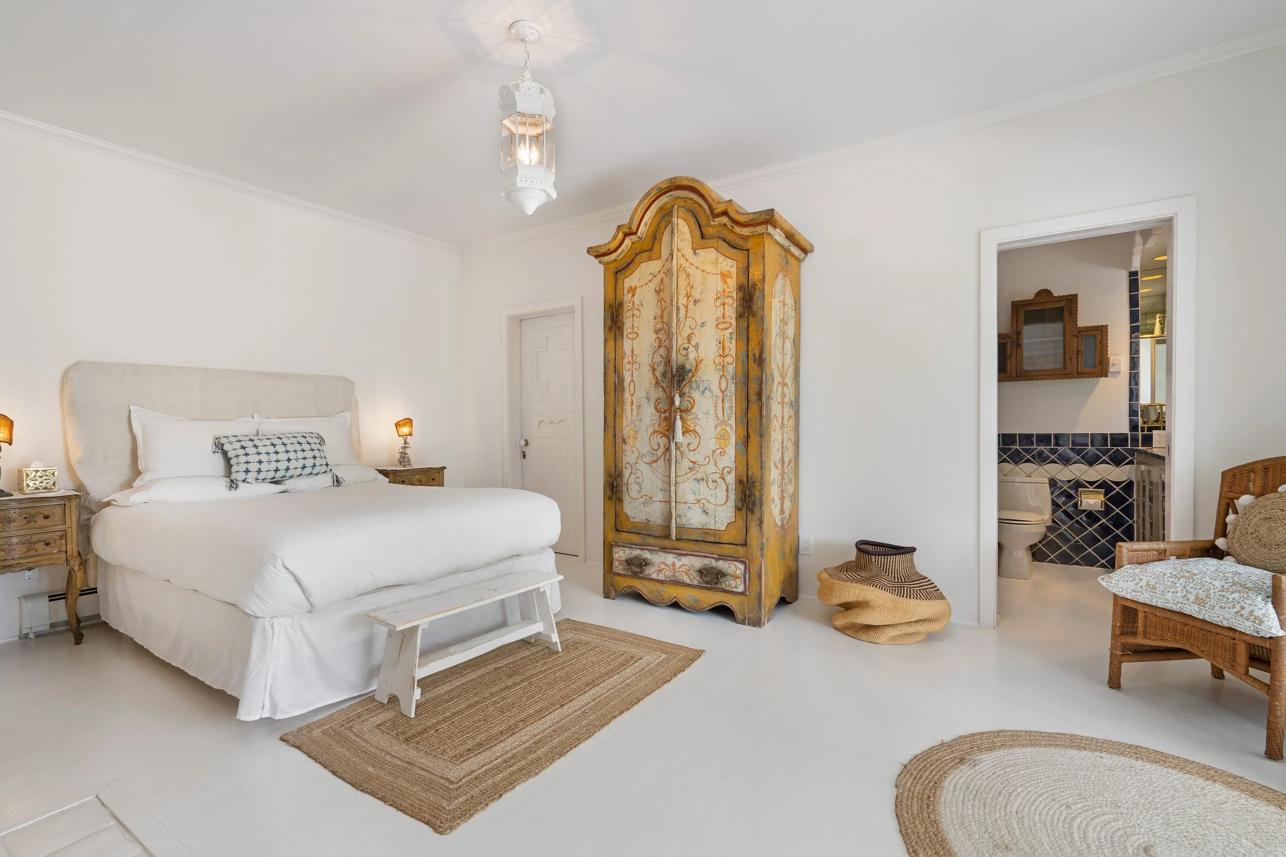 Queen Bedroom Ensuite