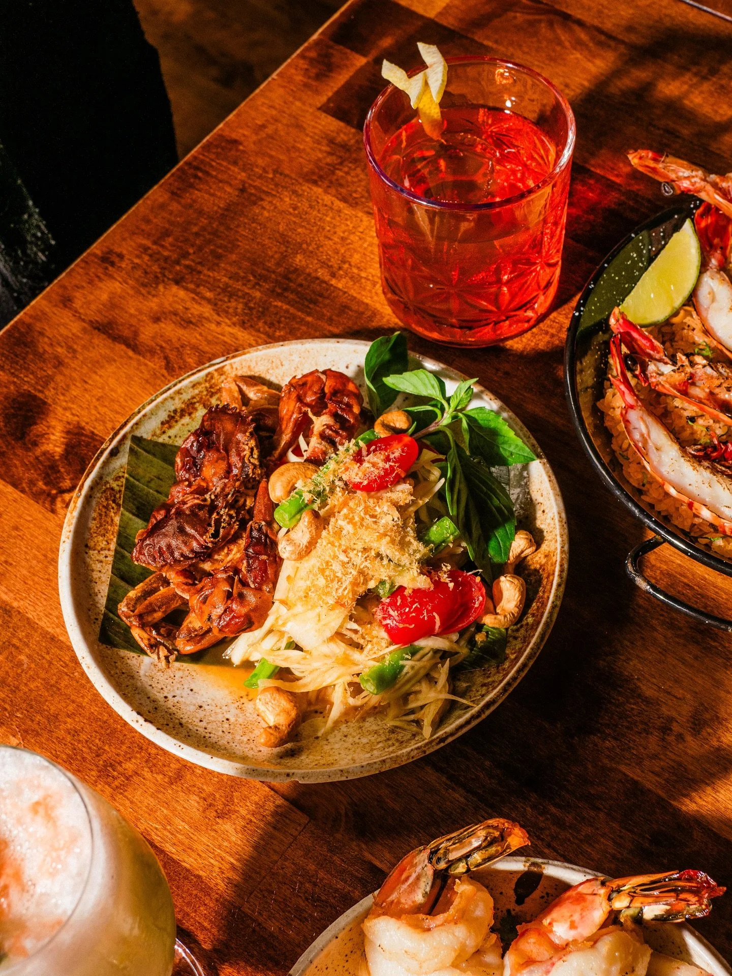 Crowd favorite seasonal special 🦀🥗

Som Tum Puu Nim | Thai papaya salad with soft shell crab, shrimp flake, Thai chili, and cashew nut. Available for a limited time only.

📸: @cmcintoshphoto

#MahaniyomBoston #MeraiBar #BostonEats #ThaiRestaurant 