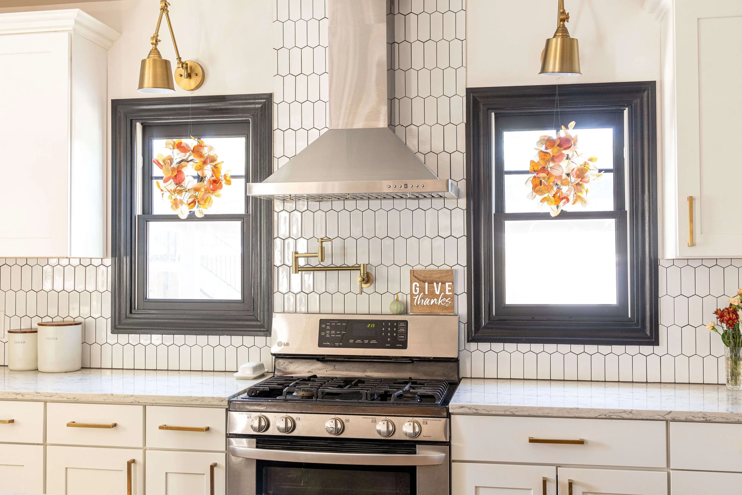 Hood_Construction_1024_Emma_Tuttle_443.jpg