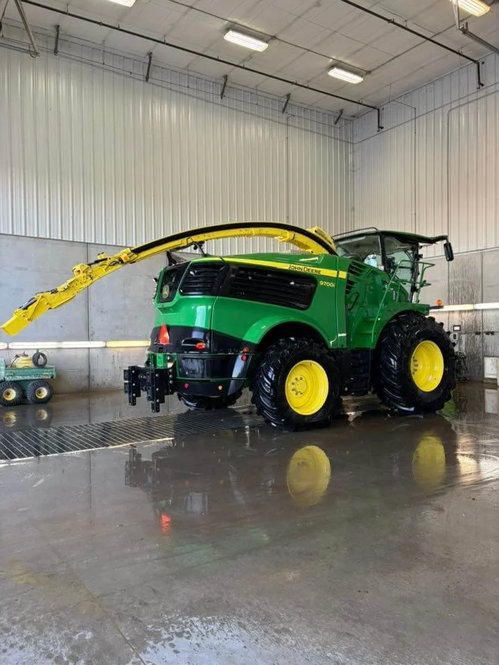 cleanedTractor.jpg