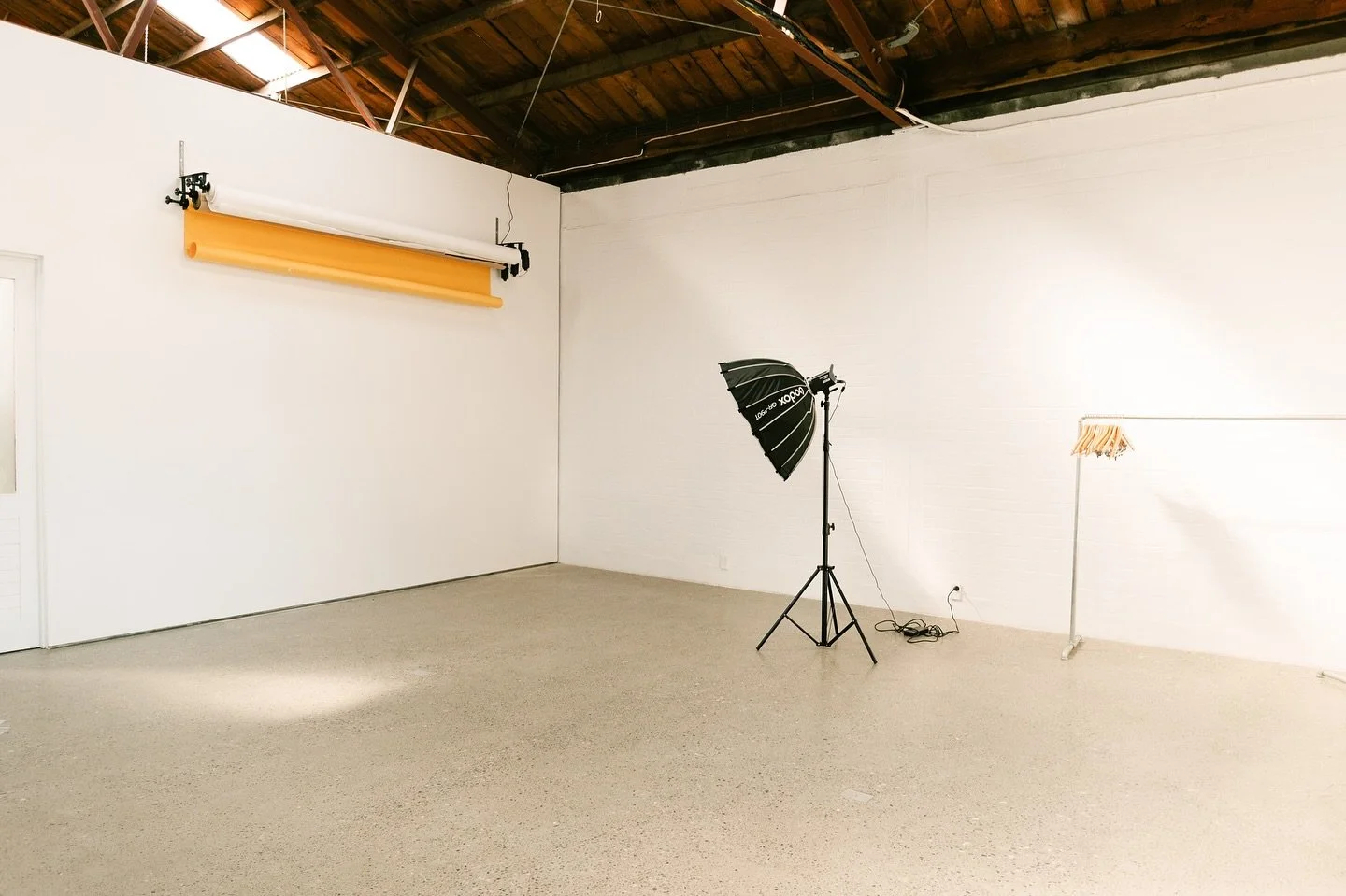 Imagine walking into a space that was purely designed for creating content 🤍

#content #contentcreation #christchurchstudio #photographystudio #dreamstudio #christchurchvenue #naturallightstudio