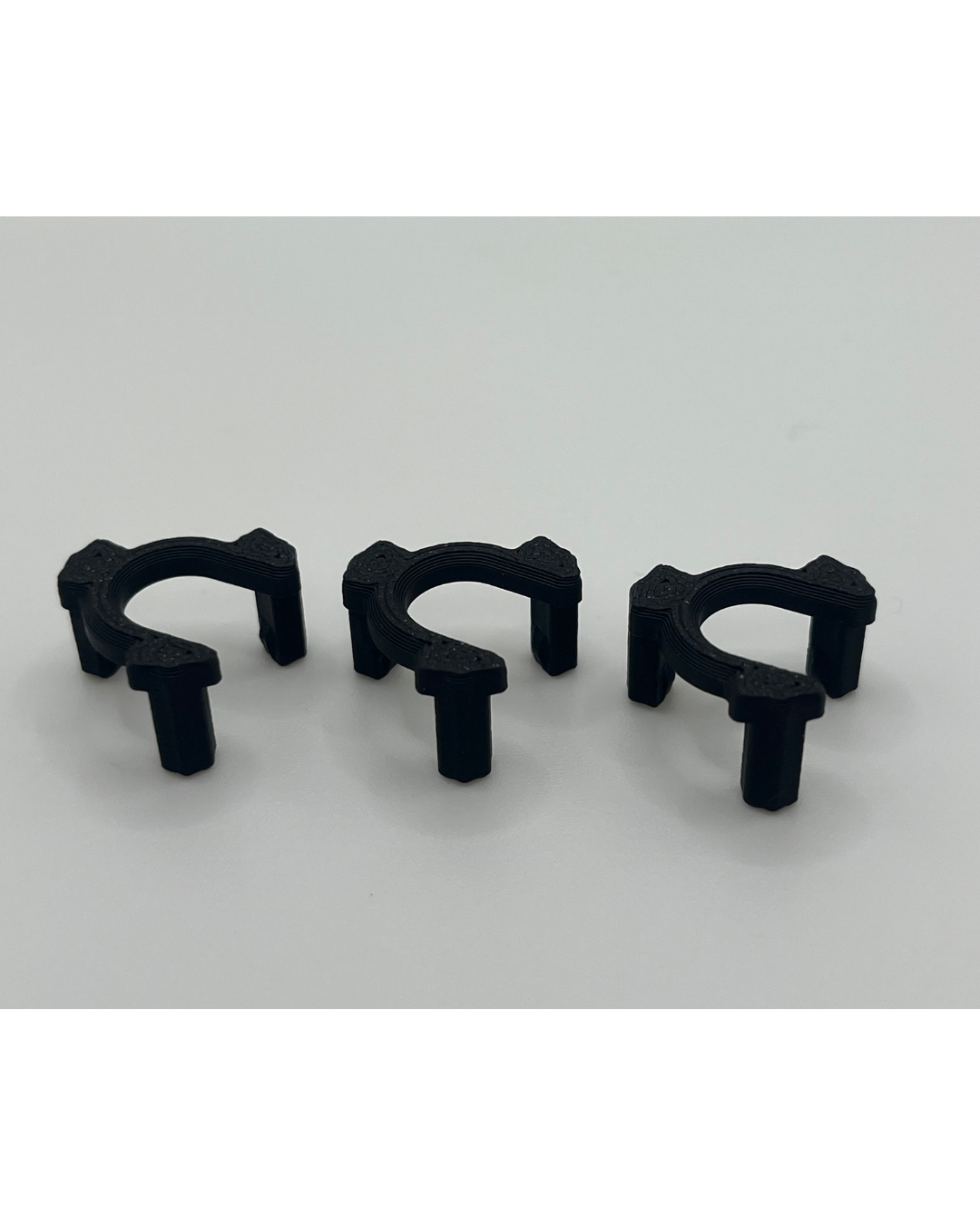 Broadhead backer clips-3.png