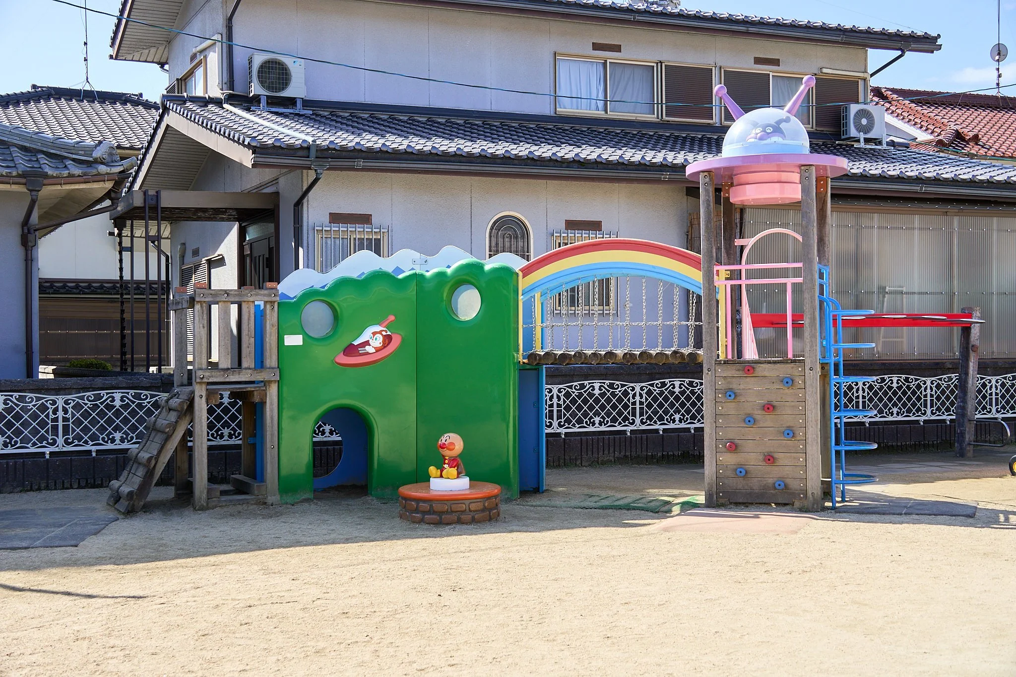 御幸南保育所園庭の遊具
