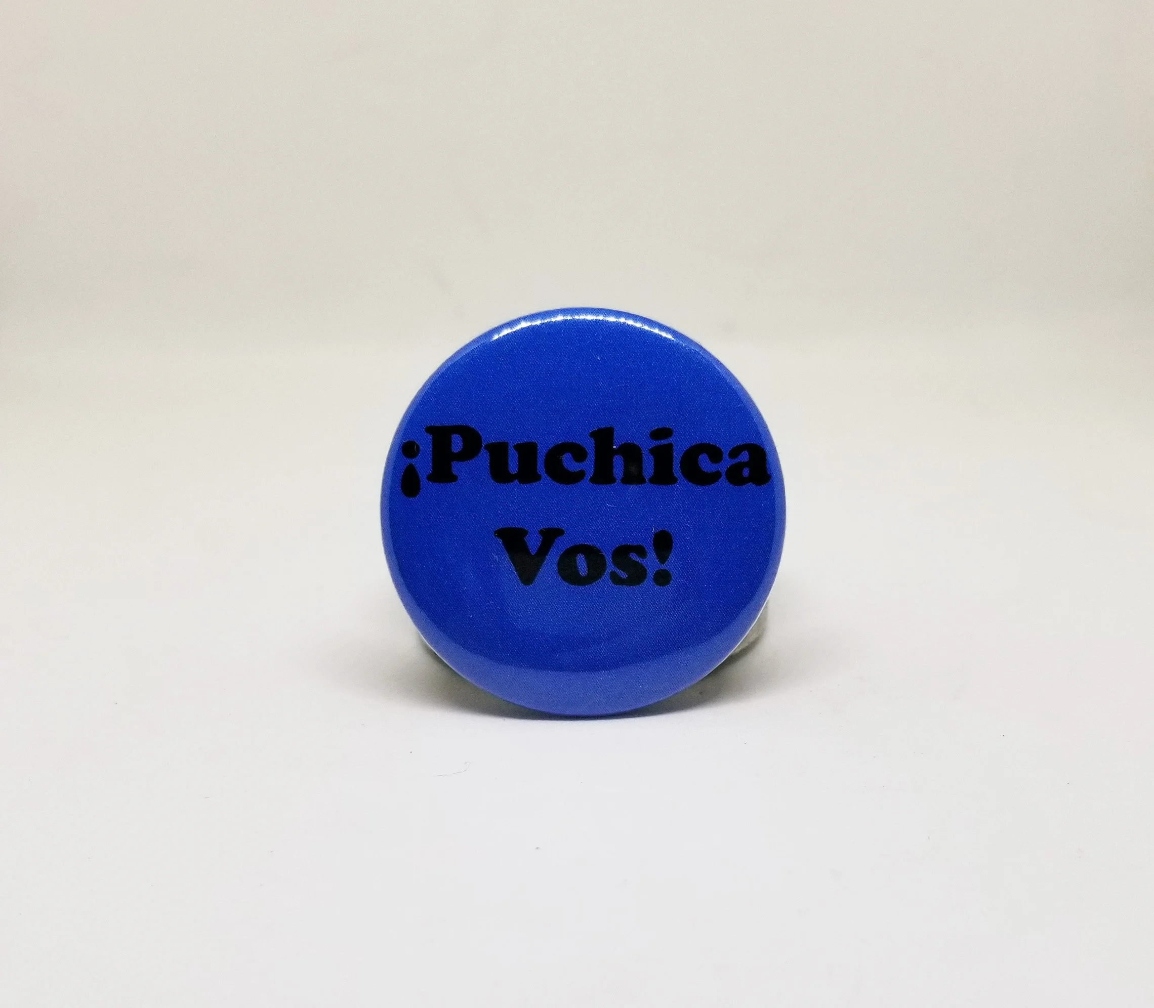 puchica vos button pin