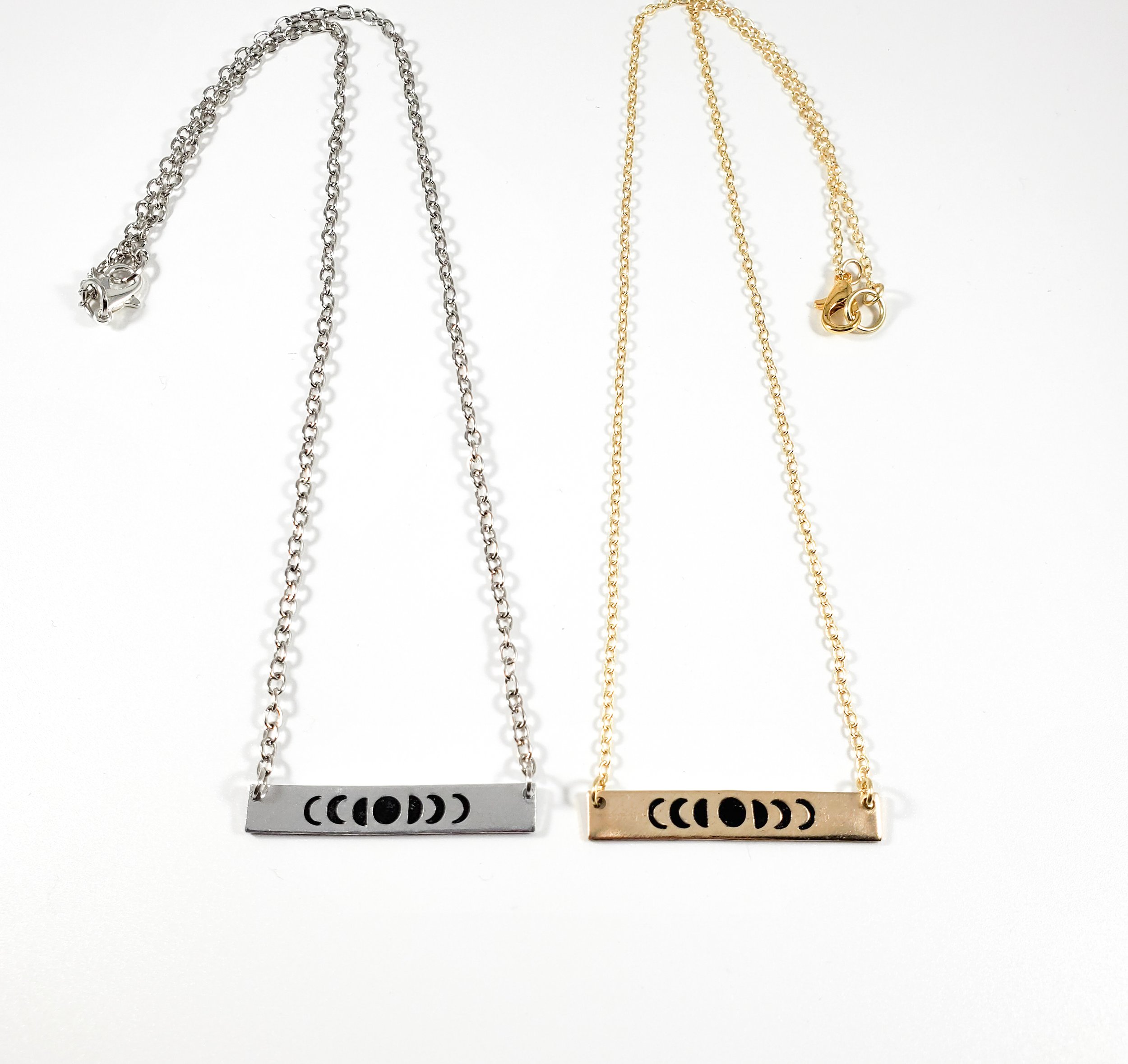 Moon phases bar necklace