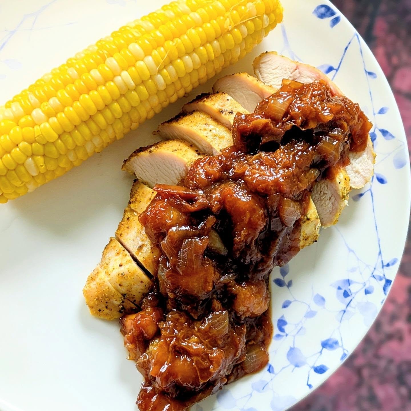 Summer food series: Corn on the cob, dry rubbed roast chicken, and seared peach salsa. 

#chicagofood #chicagochef #chicagopersonalchef #summerfood #stonefruitseason