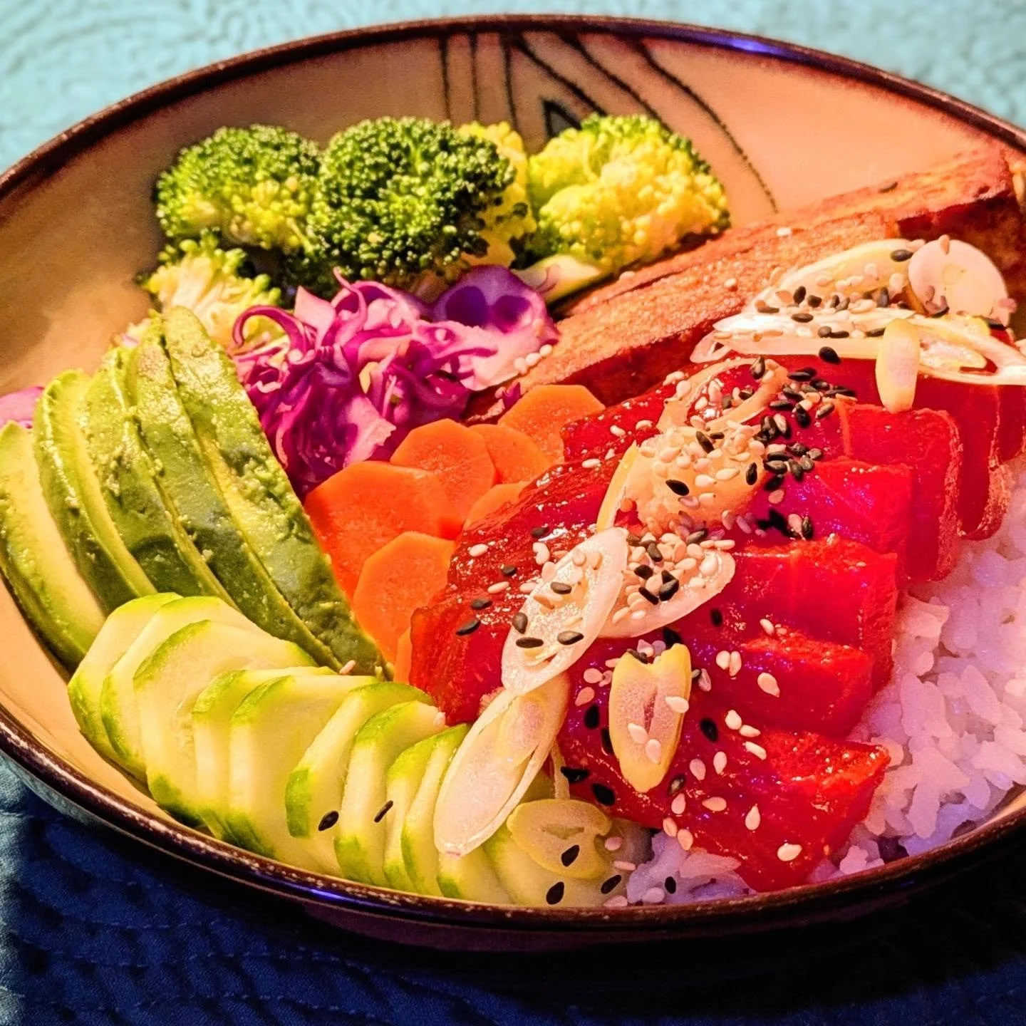 Now that watermelons are back in season, all I want to eat is poke bowls topped with watermelon tuna! It blows my mind how similar the texture is to real fish after baking and marinating.

#chicagopersonalchef #chicagochefs #chicagofood #summerfood #