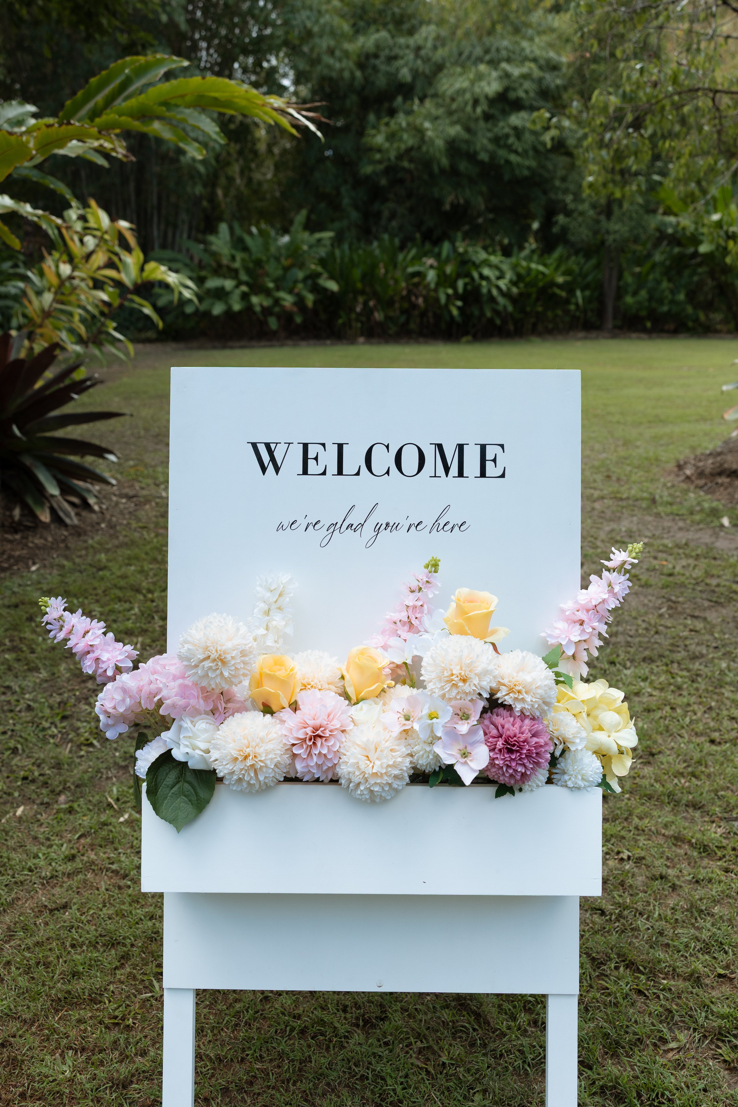 wedding florals Hervey Bay, Hervey Bay florist