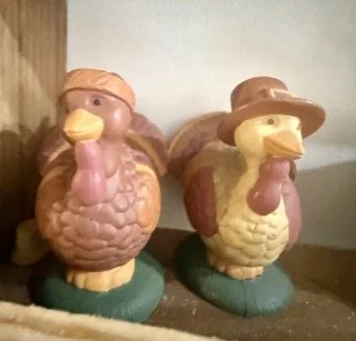 Vintage Ceramic Turkeys Salt Pepper Shakers  Kitchen Pair