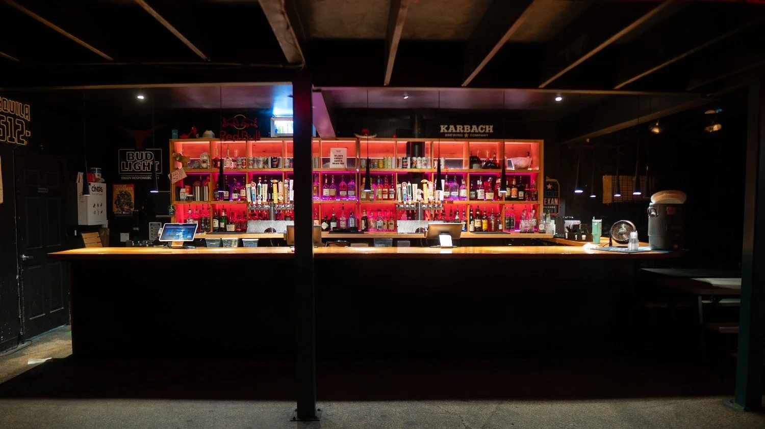 BrushySt-main_room_bar-1.jpg