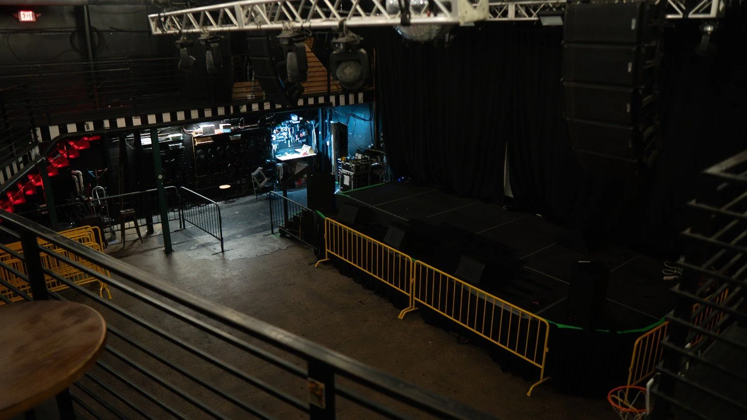 BrushySt-main_room_mezz-6.jpg