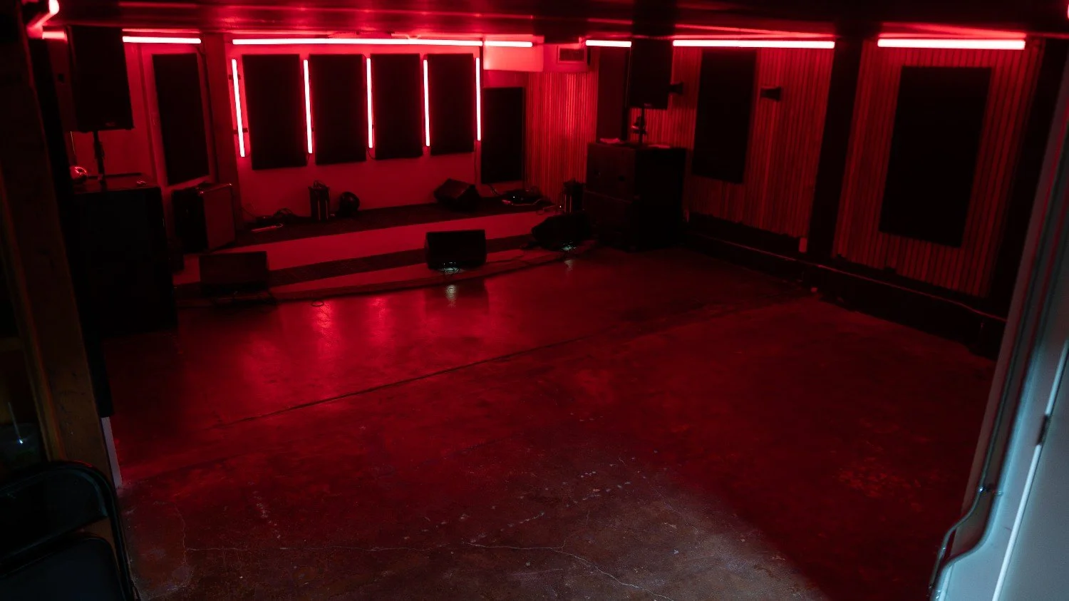 BrushySt-alley_bar-6.jpg