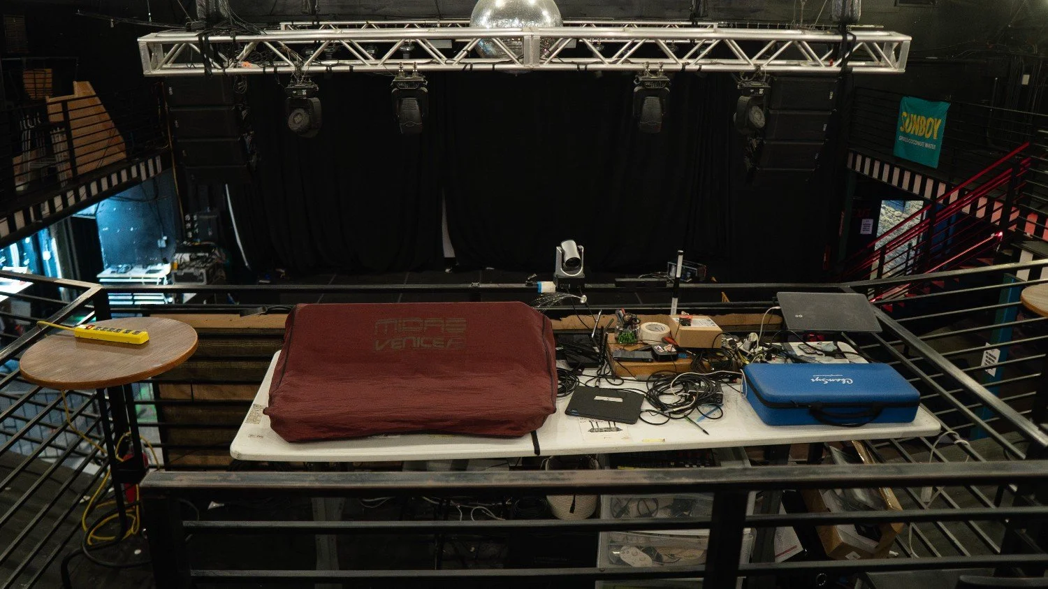 BrushySt-main_room_mezz-3.jpg