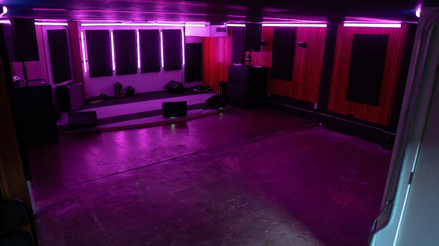 BrushySt-alley_bar-7.jpg