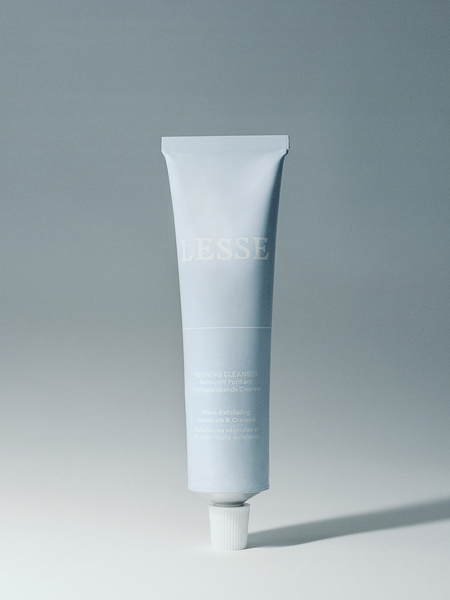 LESSE Refining Cleanser
