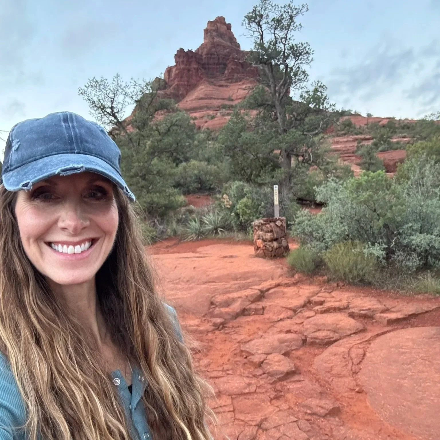 VORTEX-CHARGED CRYSTALS