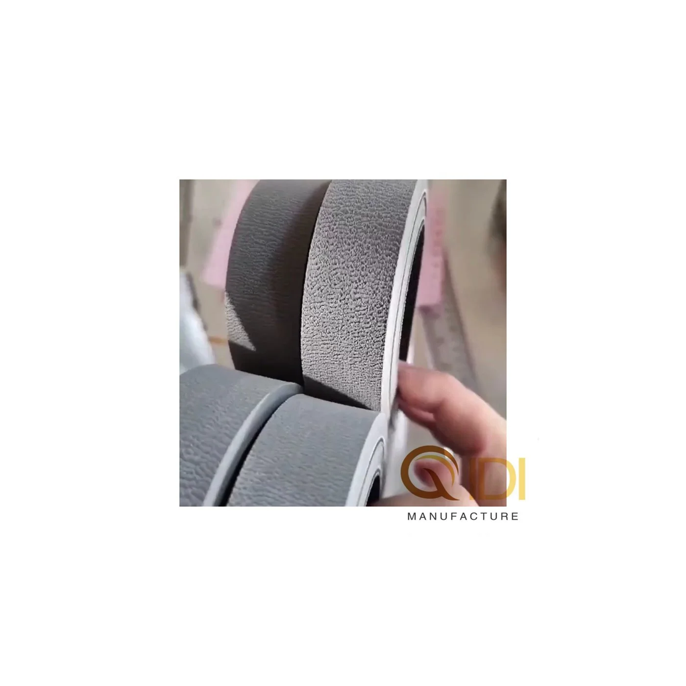 Industrial virgin rubber conveyor belt for paper machine traction and rewinding machines