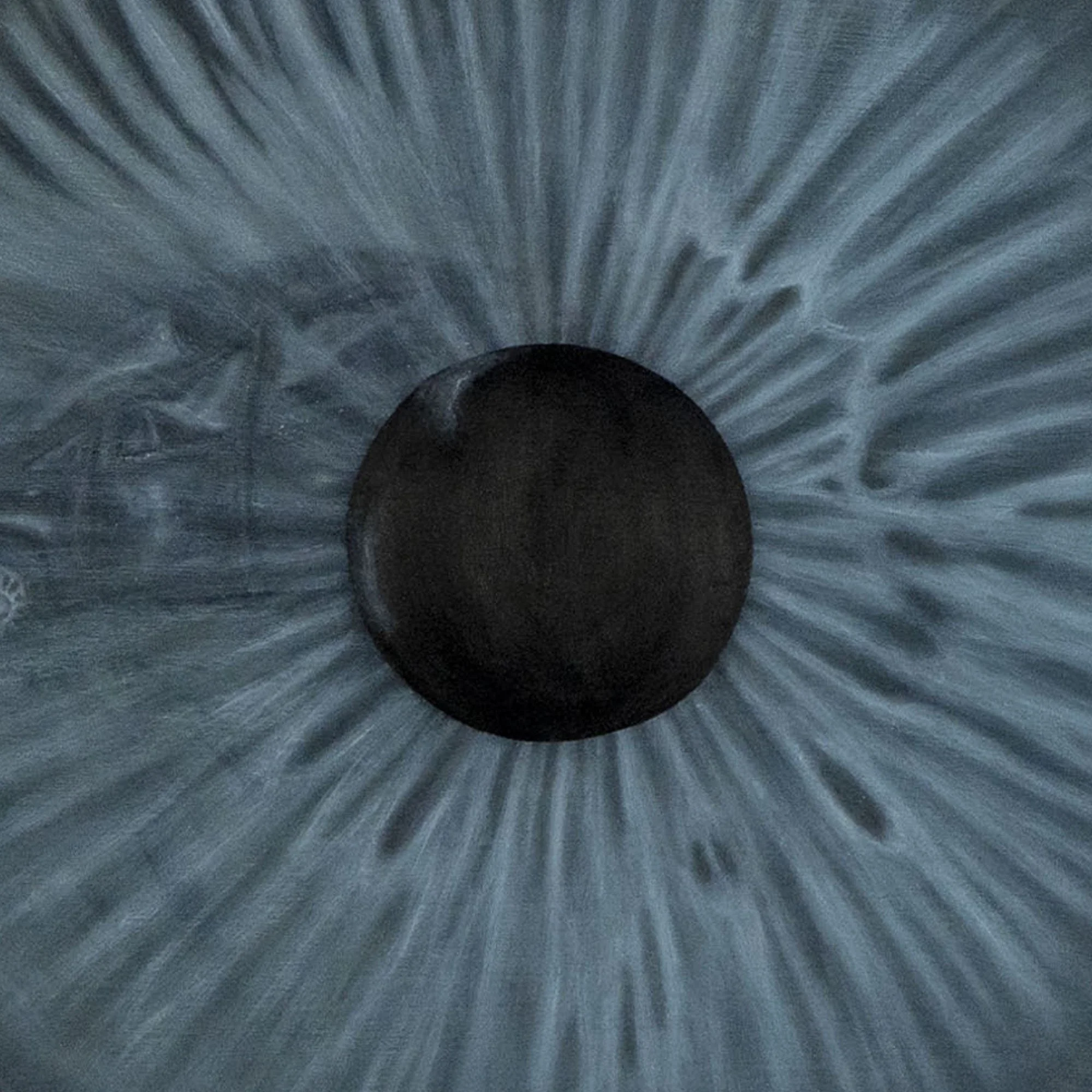 Zoom sulla pupilla dell'occhio dipinto dall'artista italiano Manuel Capaccioli nel quadro "La sfortuna del quadrifoglio".