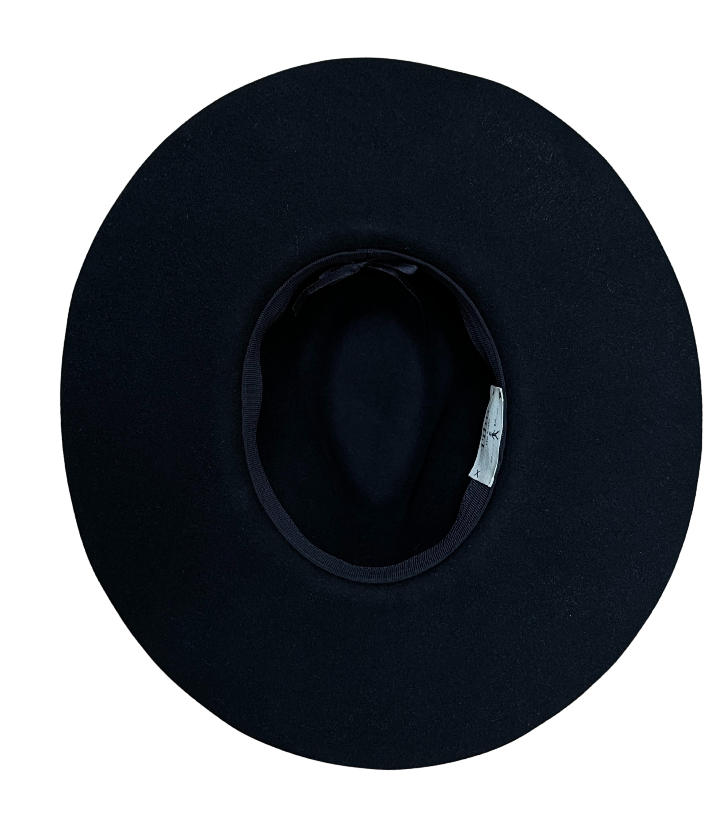 Tihu Dala hat – handmade from 100% felt with silver buckle and deep black finish.