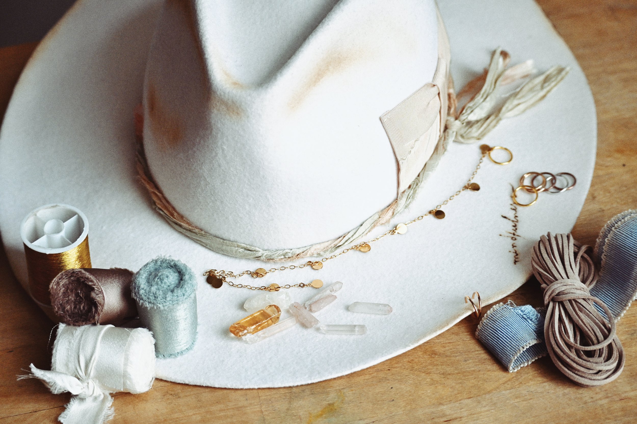 Add-ons!  Gravur, Feder, Anhängen, Kristall oder extra Band