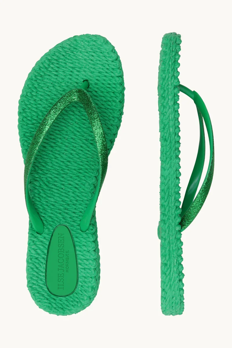 CHEERFUL01-493_F_525_a0b1a935-ade8-4b3d-a035-5b76ef5b8c39.webp