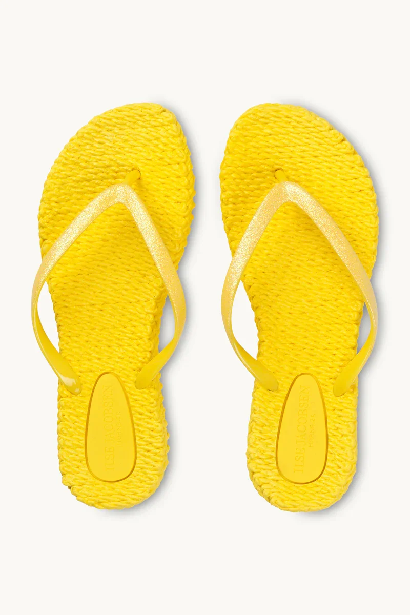 CHEERFUL01-800_F_5_50740c0f-7d63-47ae-8d57-ed5485adfad3.webp
