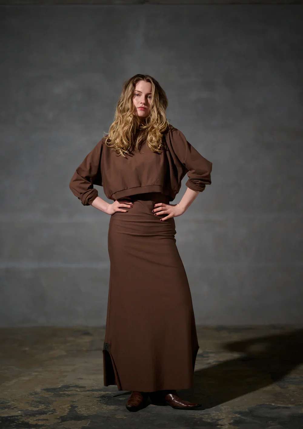 SKIRT_LONG_-_73012-NEDERDELE-73012-CHOKOLATE_844-1.webp