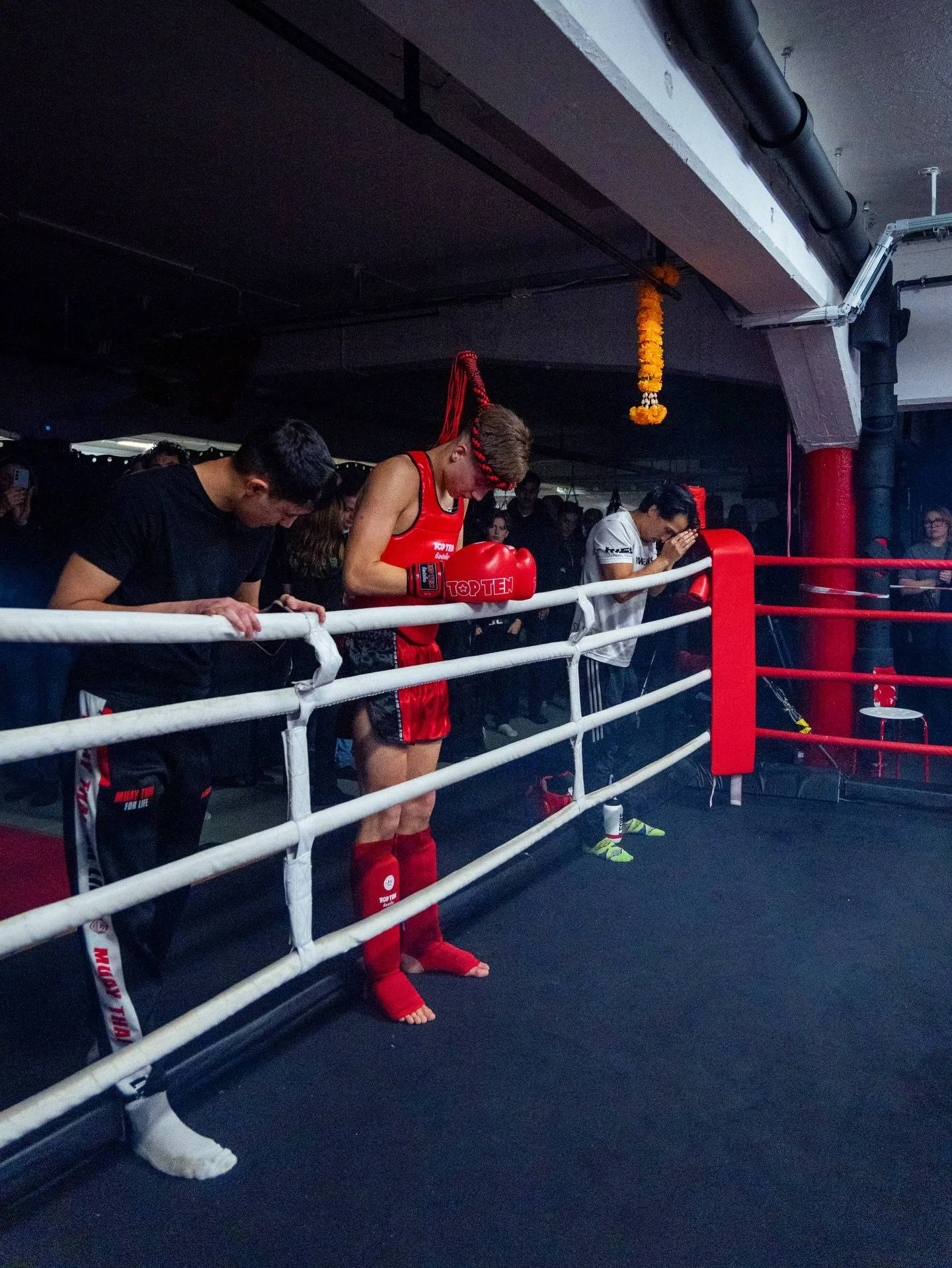 De st&ouml;rsta juniorerna fightades med samma intensitet som seniorer 🔥
Det h&auml;r &auml;r framtiden.
S&aring;dana h&auml;r matcher ska ses p&aring; plats.
Vi ses p&aring; LOYALTY Fights 2.
📷 @filizdemirbek