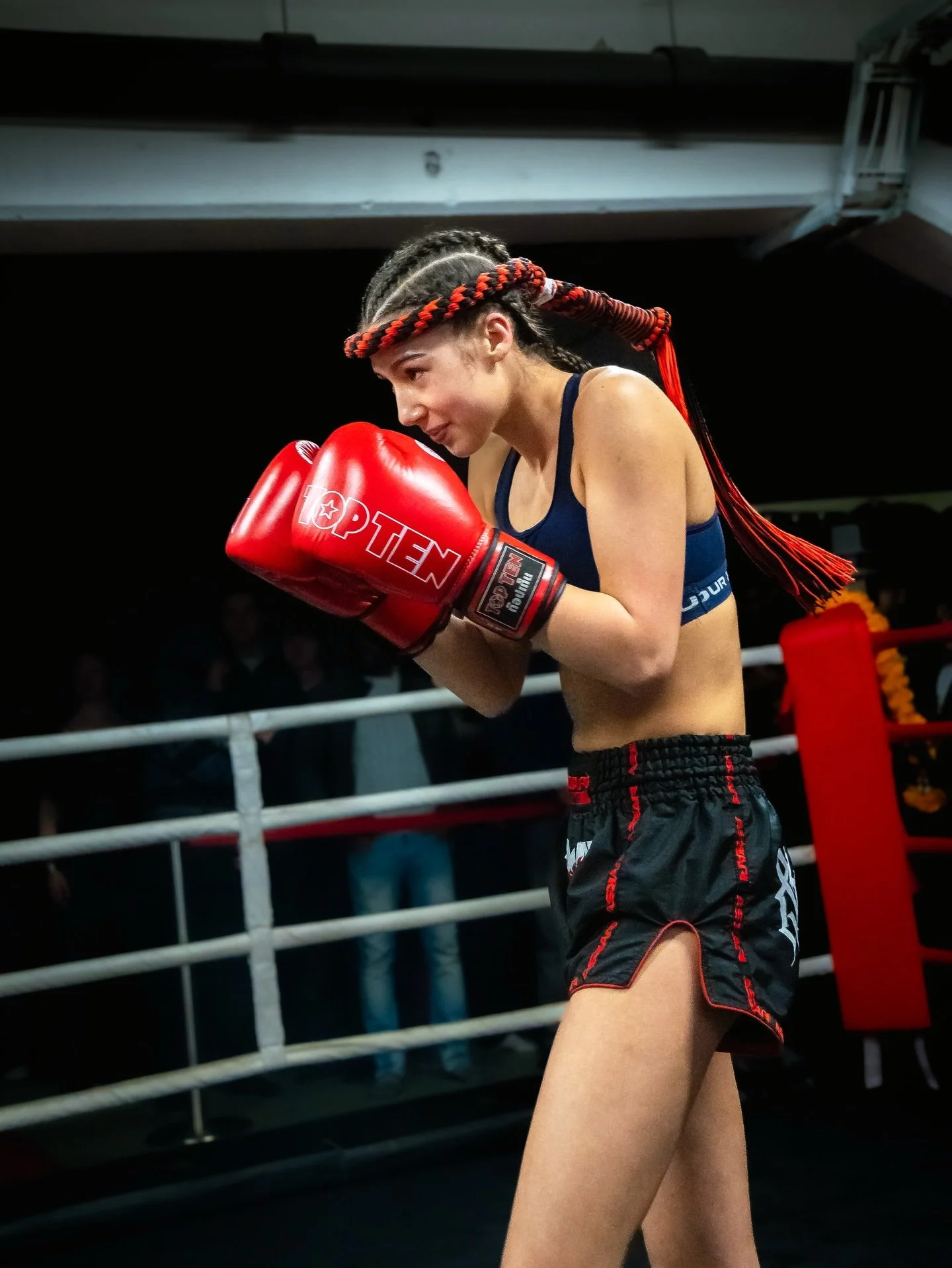 𝗟𝗢𝗬𝗔𝗟𝗧𝗬 𝗙𝗜𝗚𝗛𝗧𝗦 𝟮
Senior kvinnorna stod f&ouml;r prestationer av h&ouml;g klass, d&auml;r v&aring;r f&ouml;rsta A-klass match i main event levererade p&aring; toppniv&aring;. 

LOYALTY Fights 3 p&aring; v&auml;g.
Standarden h&ouml;js ytt