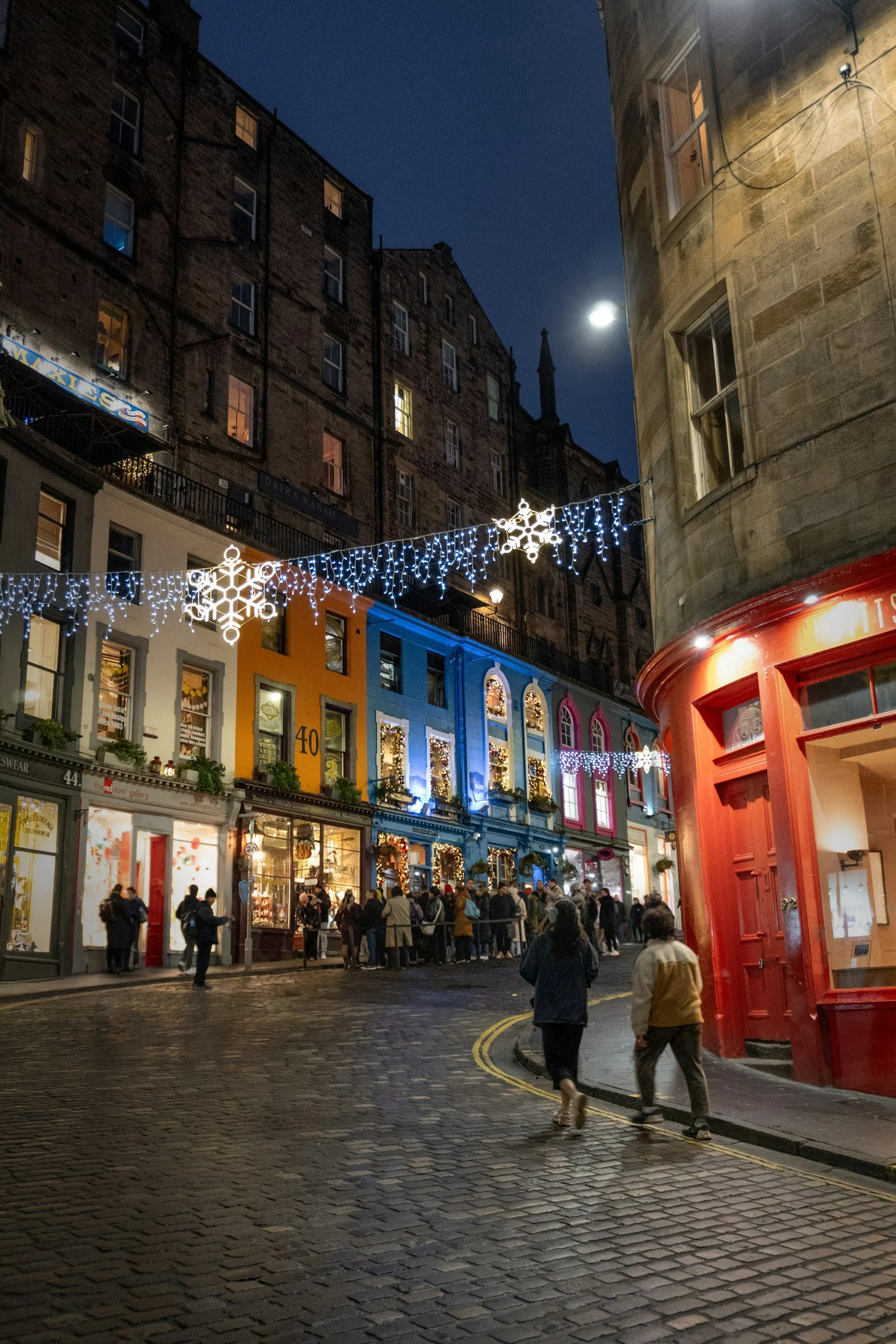 Choosing Edinburgh for Christmas
