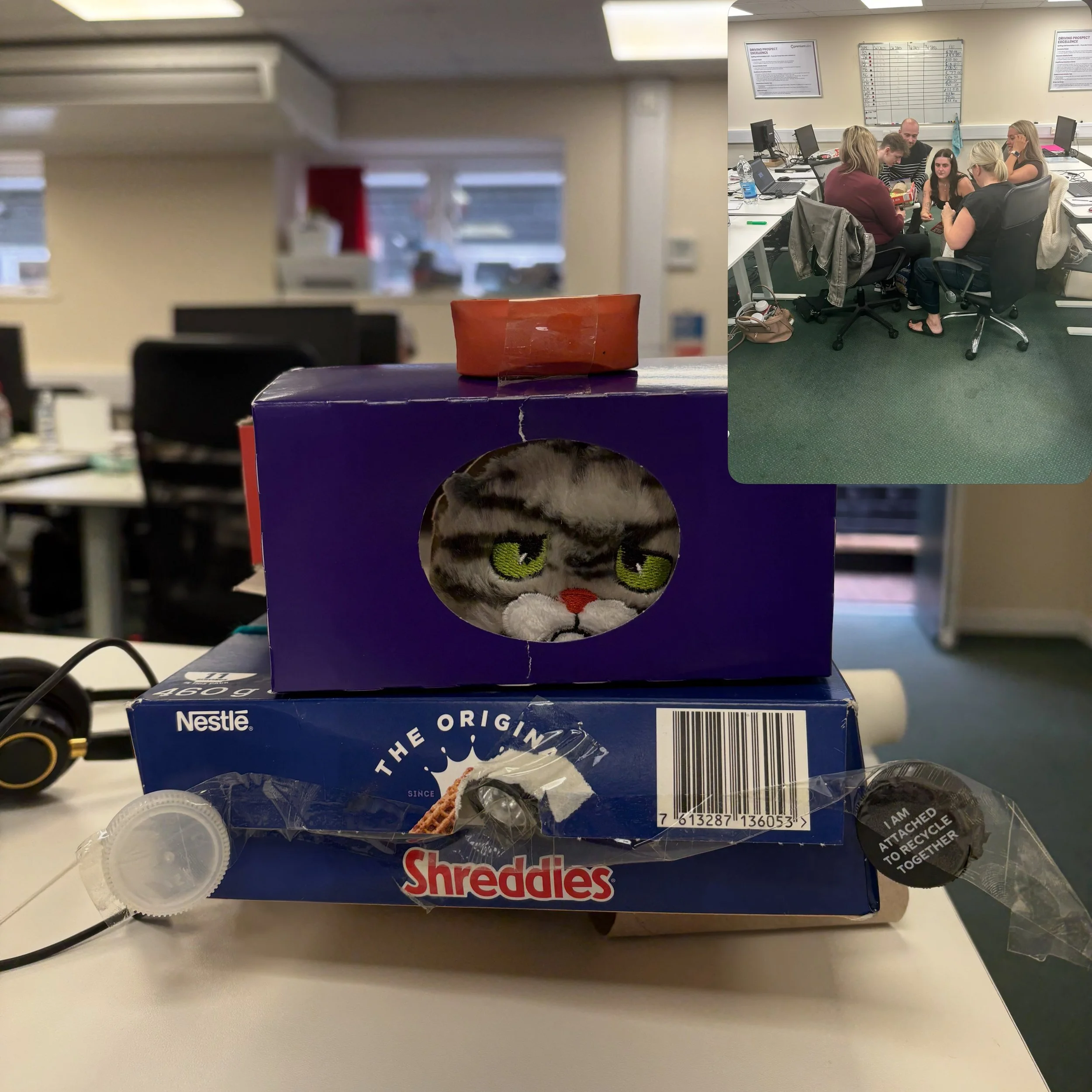 FUN MONDAY MORNING ! 💗🚗✨

We kicked off the week with a little team-building challenge&hellip; with a twist! 😂

The task? Create something transport-related using nothing but random bits and bobs we could find! 📦✂️

Safe to say, the creativity ca