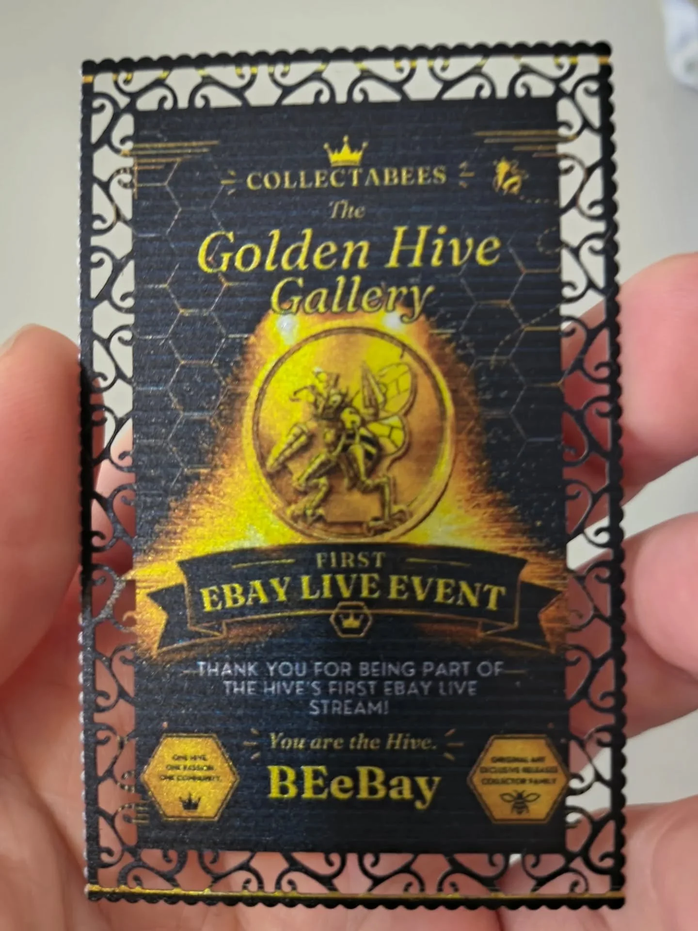 A little something to make the 1st CollectaBees eBay Live "BEeBay" show a little more memorable. 

These commemorative metal die cut CollectaBees business cards will be added for free into each buyers package during our 1st show 🎉

I hope 