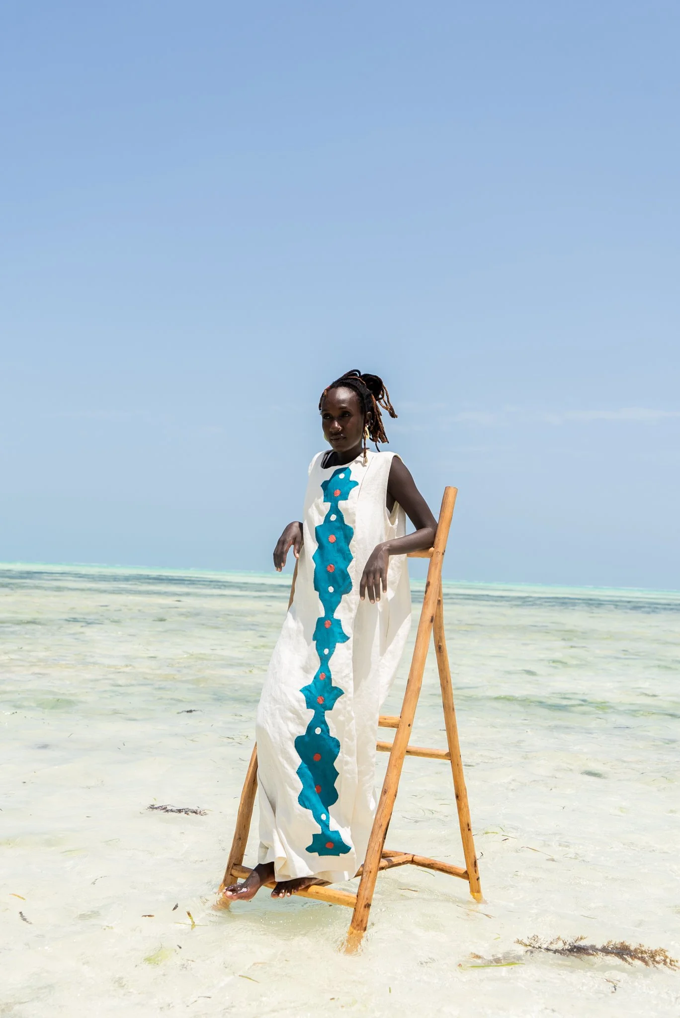 Ärmelloses Kleid mit Handmade Patch