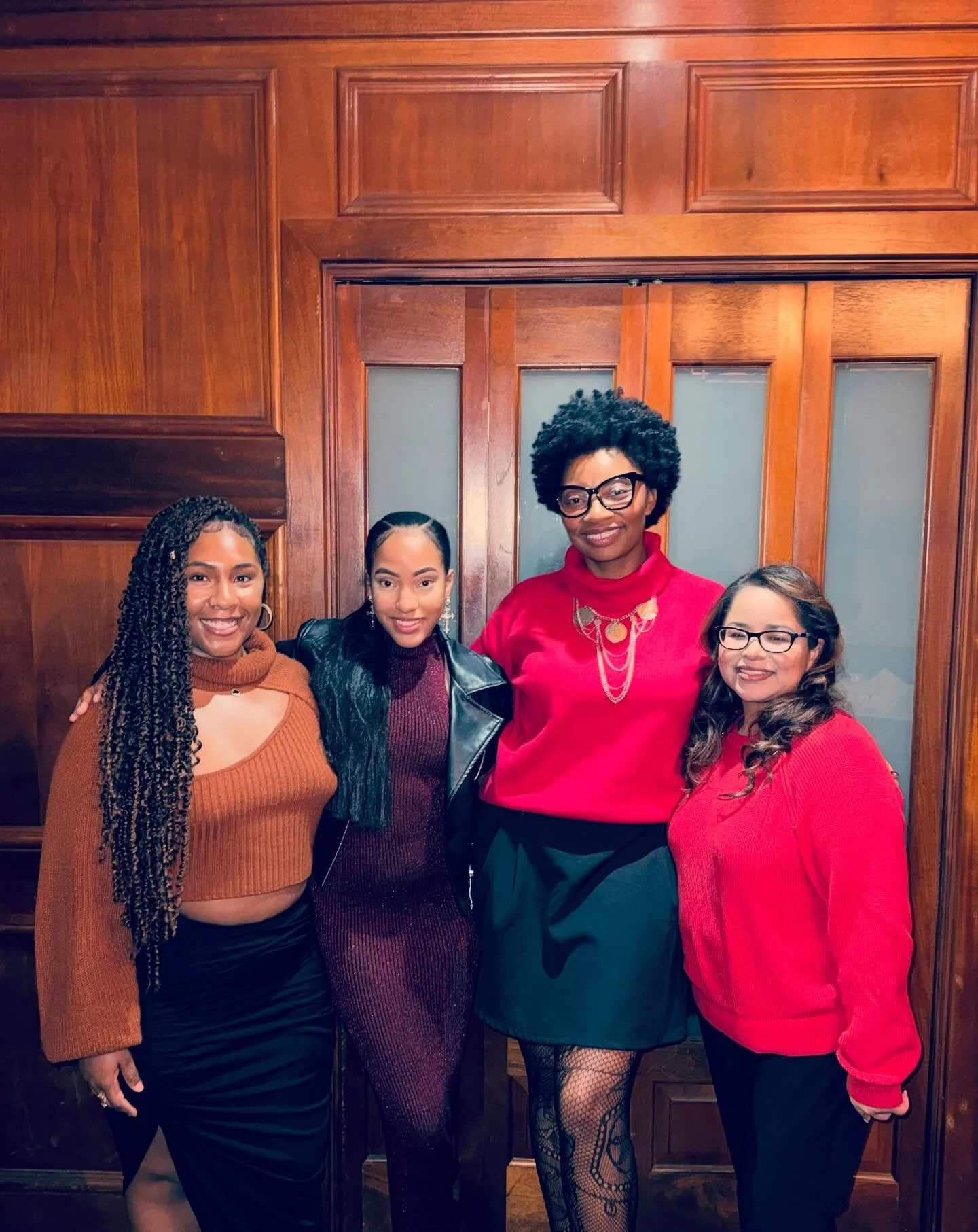 Diamonds are created under pressure 💎💅🏽

Good riddance 2025 ✌🏽, and thank you for everything 🙏🏽 

@shannonstrategies 🔐