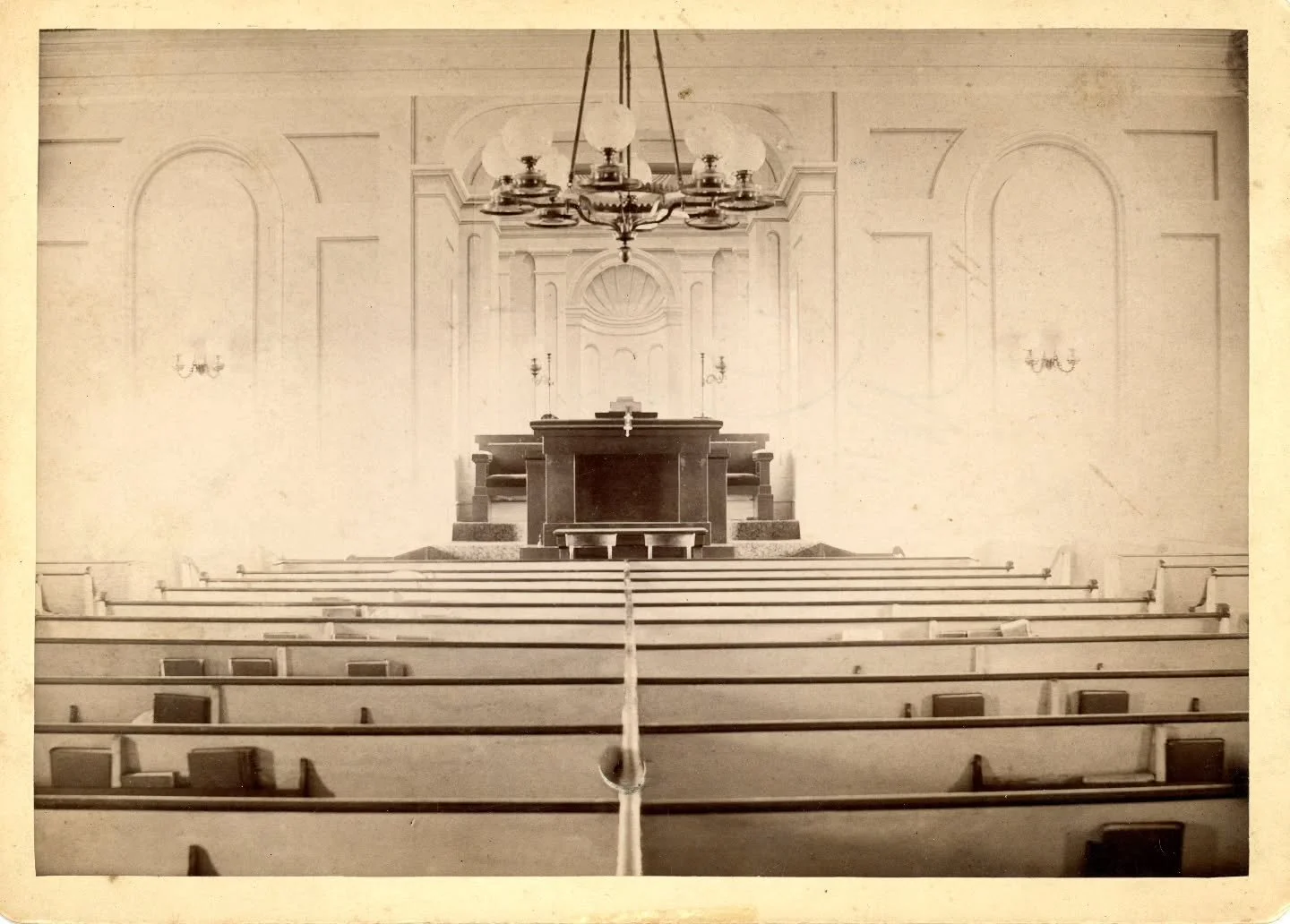 Where is it Wednesday! This is probably an easy one if you attend church, and if not, you've got a 50/50 chance 😀 This photograph was taken between 1885 and 1890.

#boxfordhistory #boxfordma #boxford #boxfordmass #WhereIsItWednesday
