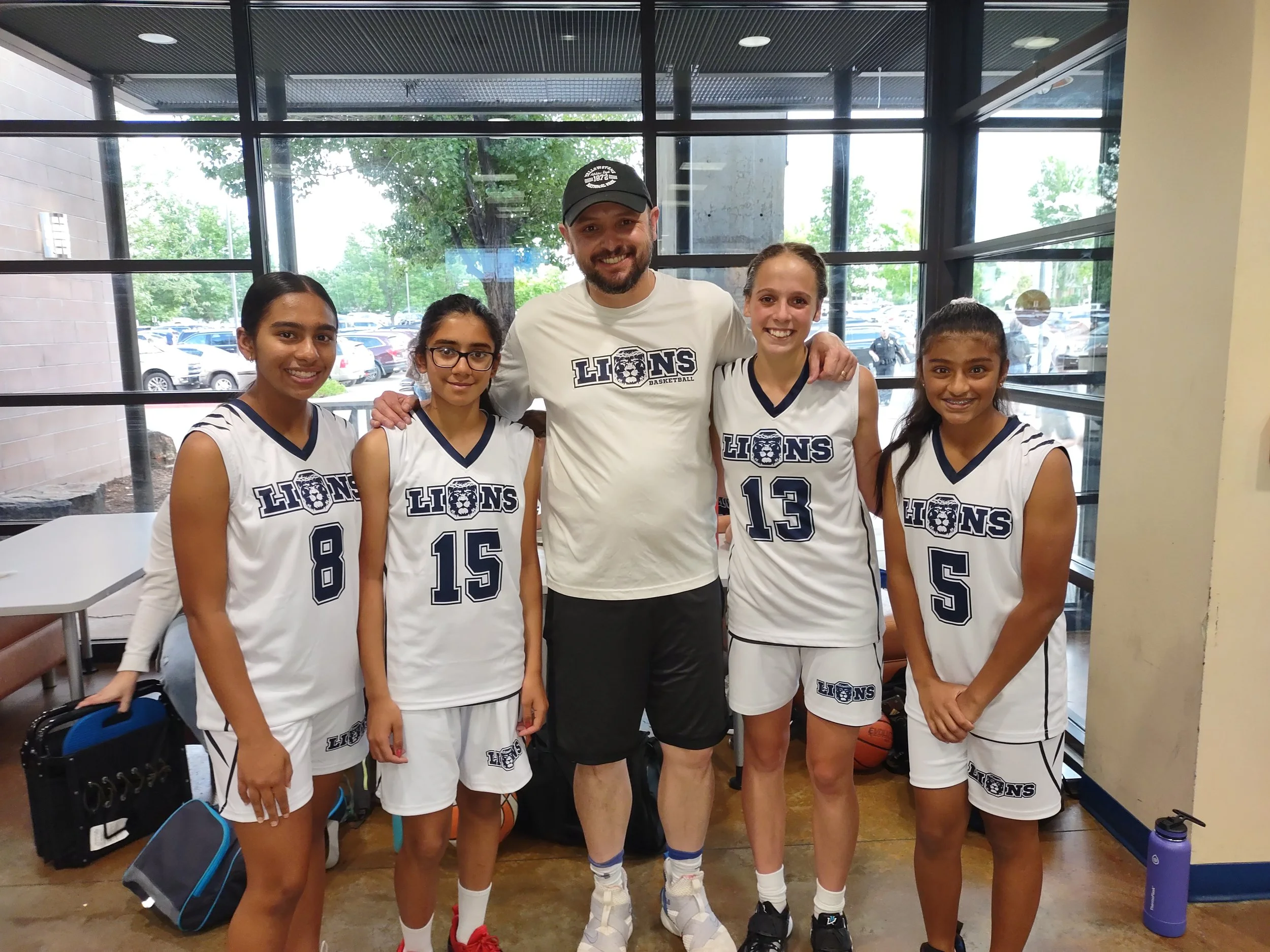 Lions Middle School Girls getting ready to compete!