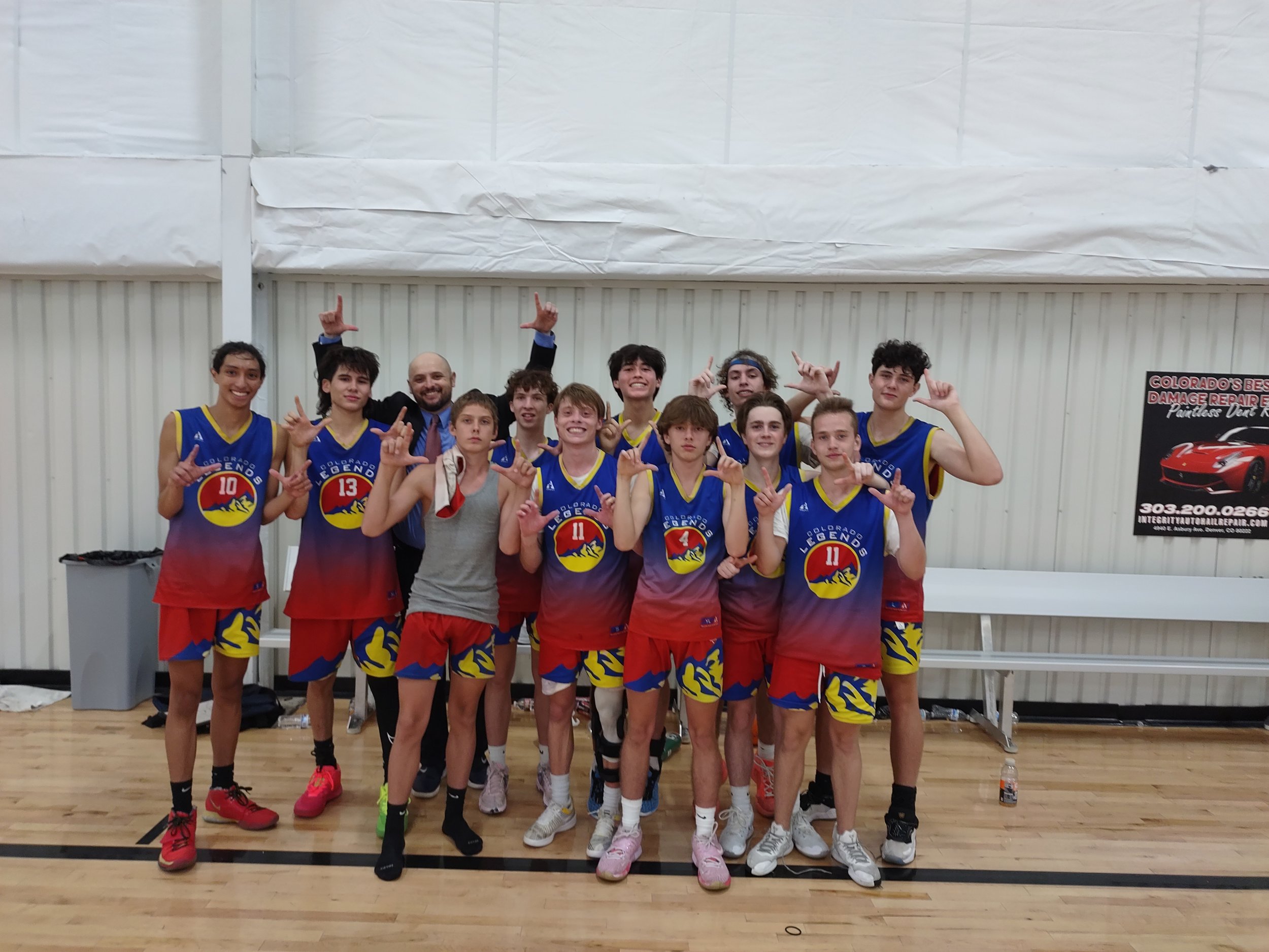 A fun collaboration! Lions HC Reggie Sanchez joined Colorado Legends (Led by Tim Cornelius) to coach them in a tournament!