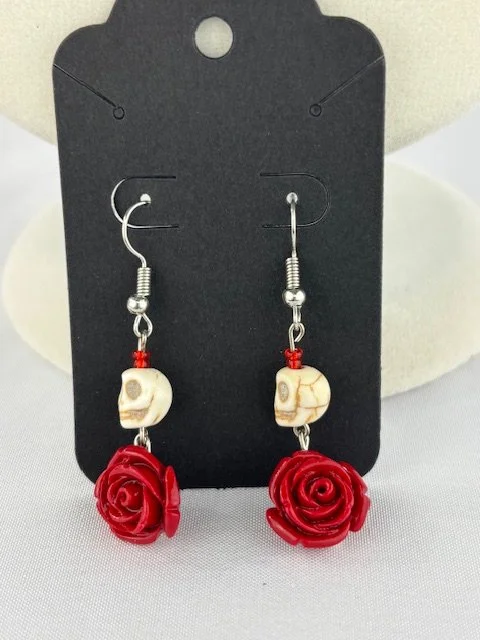 Tatum_Rose_Skelly_earring.jpeg