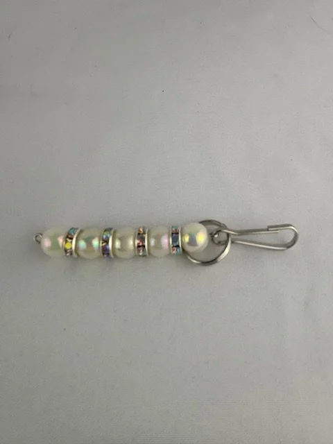 Tatum_White_bead_small_Keychain_2.jpeg