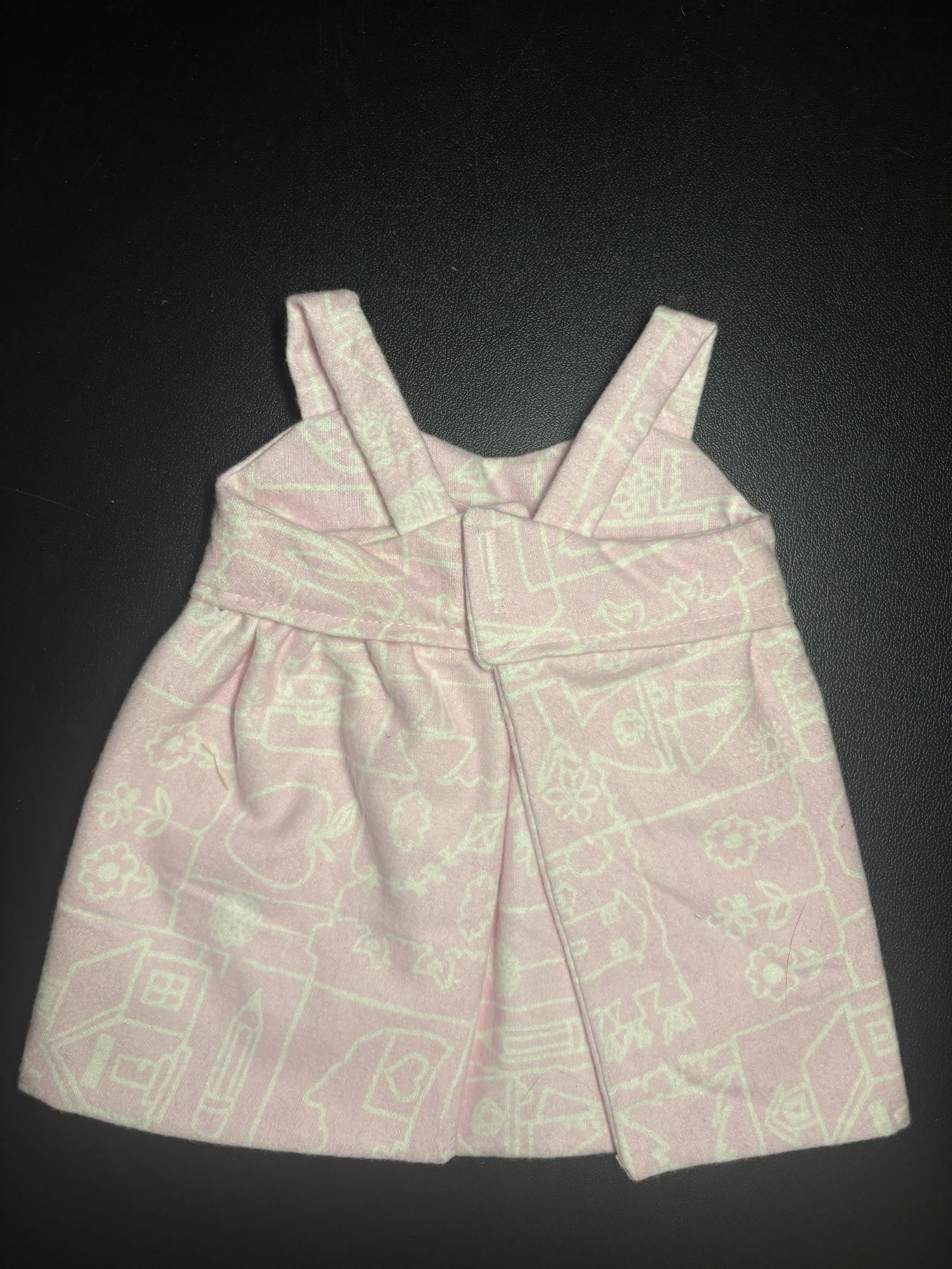 DPinkLineArtDress02 SKUDB004.jpg
