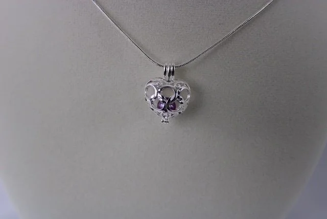 Sydnee heart purple pearl necklace.JPG