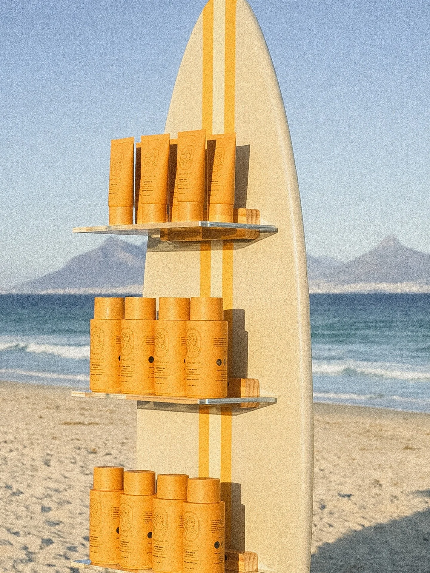 Crafted by nature, curated by the sea.

Designed to live beautifully on the shelf and beyond.