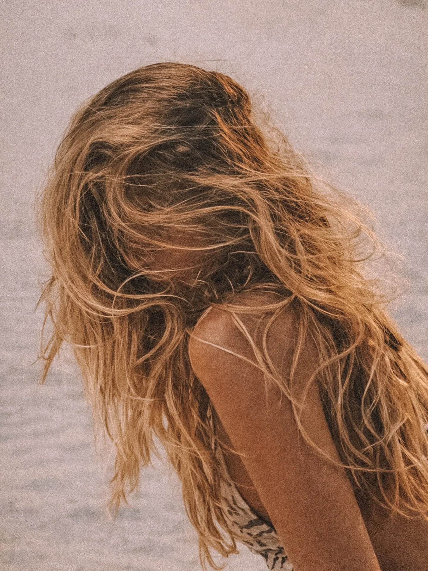 wind-tangled. sun-soaked. endlessly soft.
hair that holds a story, never just a style.