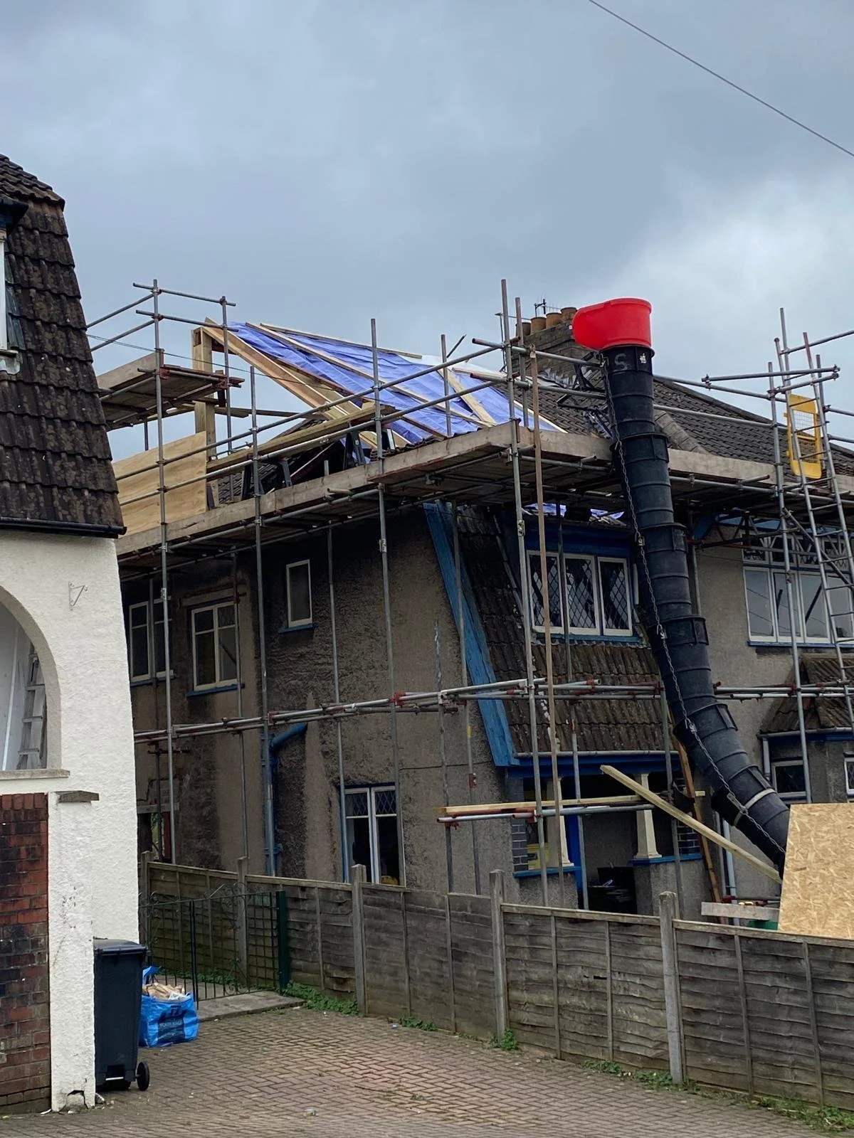 WhatsApp Image 2025-11-23 at 20.12.13_b22bd8ee.jpg