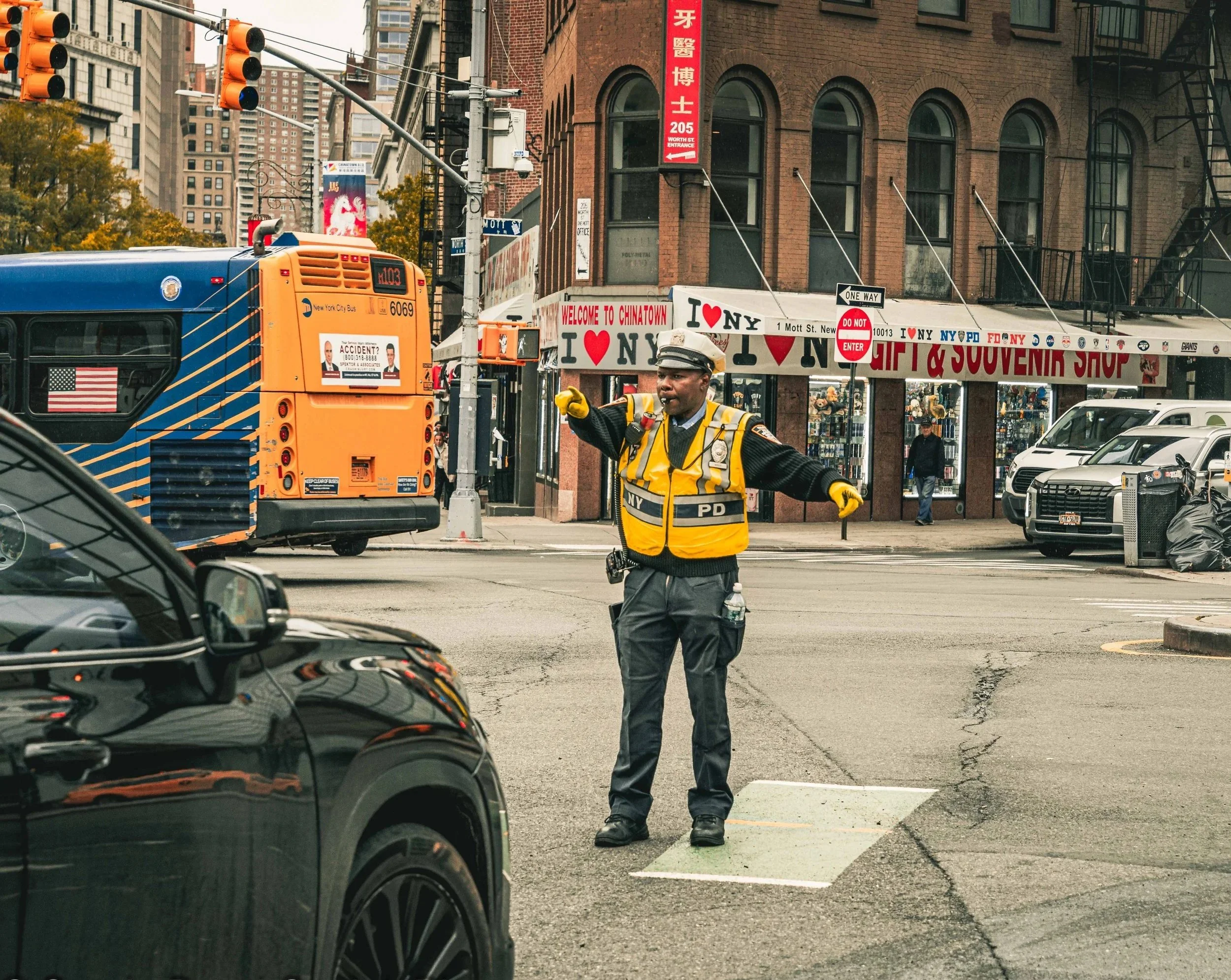 Street+Cop+NYC+%281+of+1%29.jpg