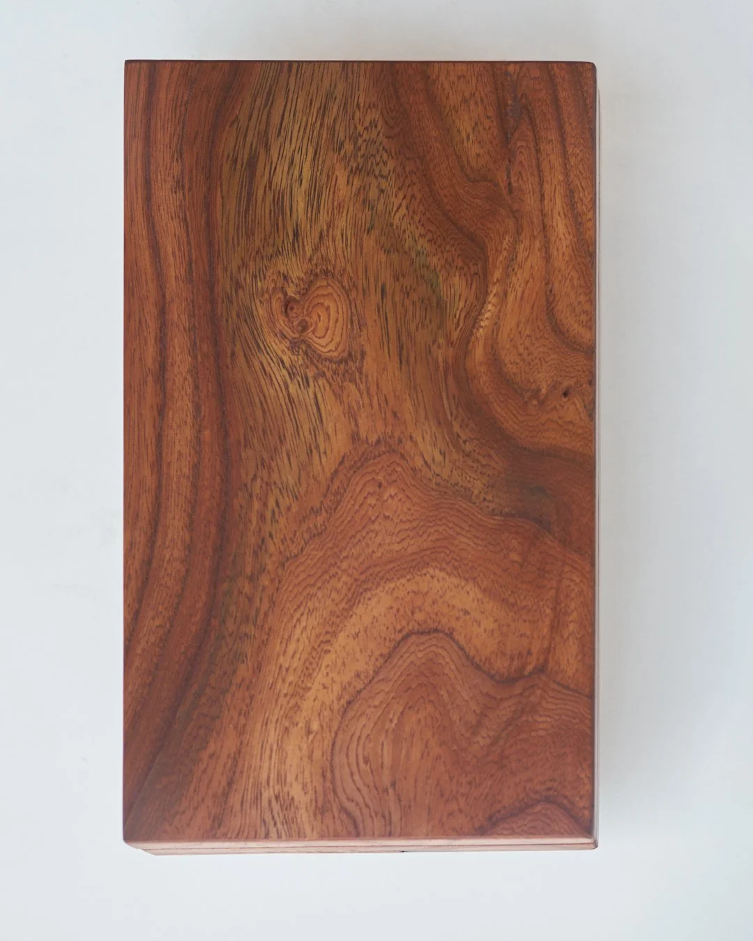 ©Studiojoostvanderneut_jewelbox_post_001.jpg