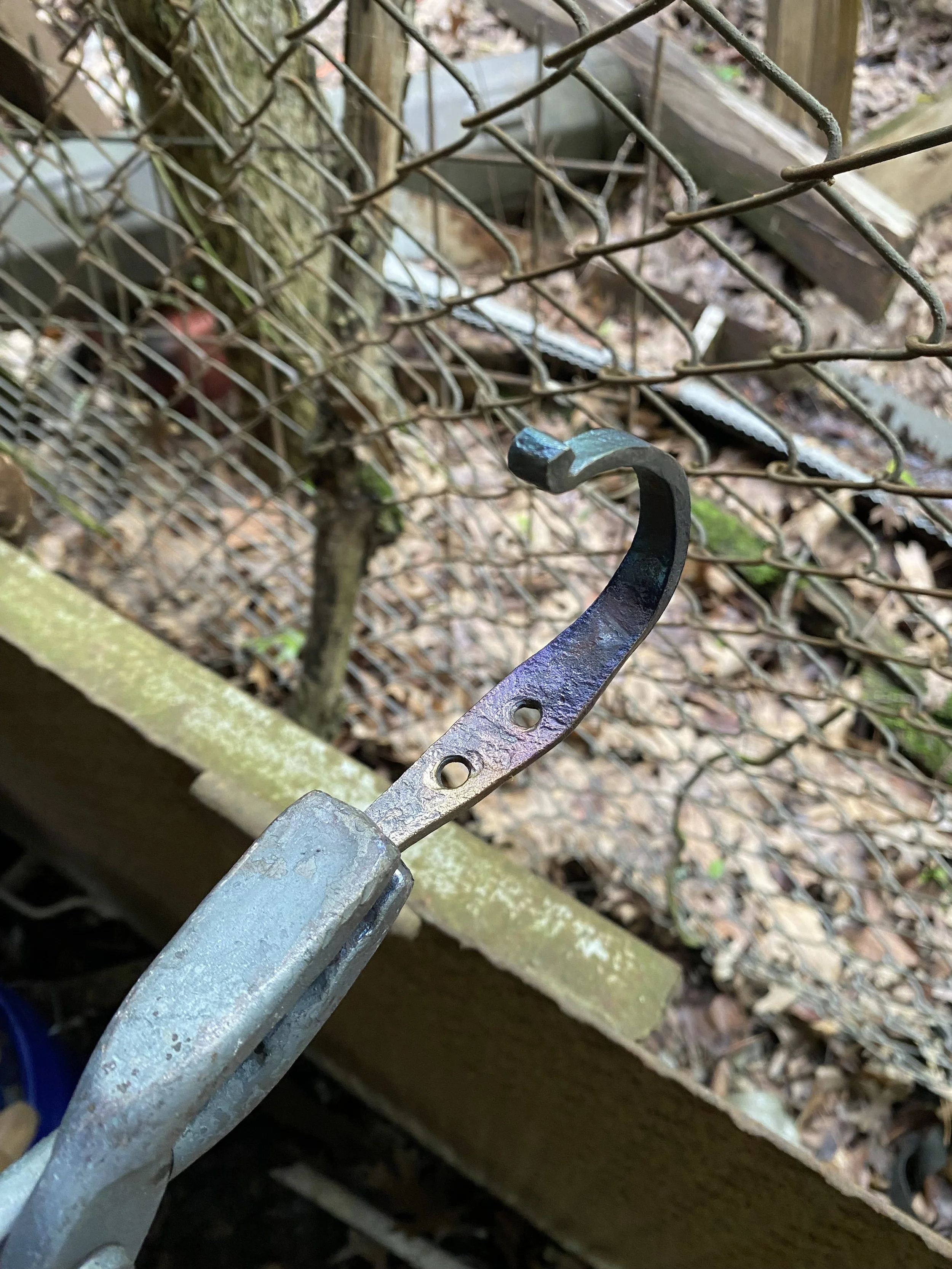 Small half-penny scroll hook