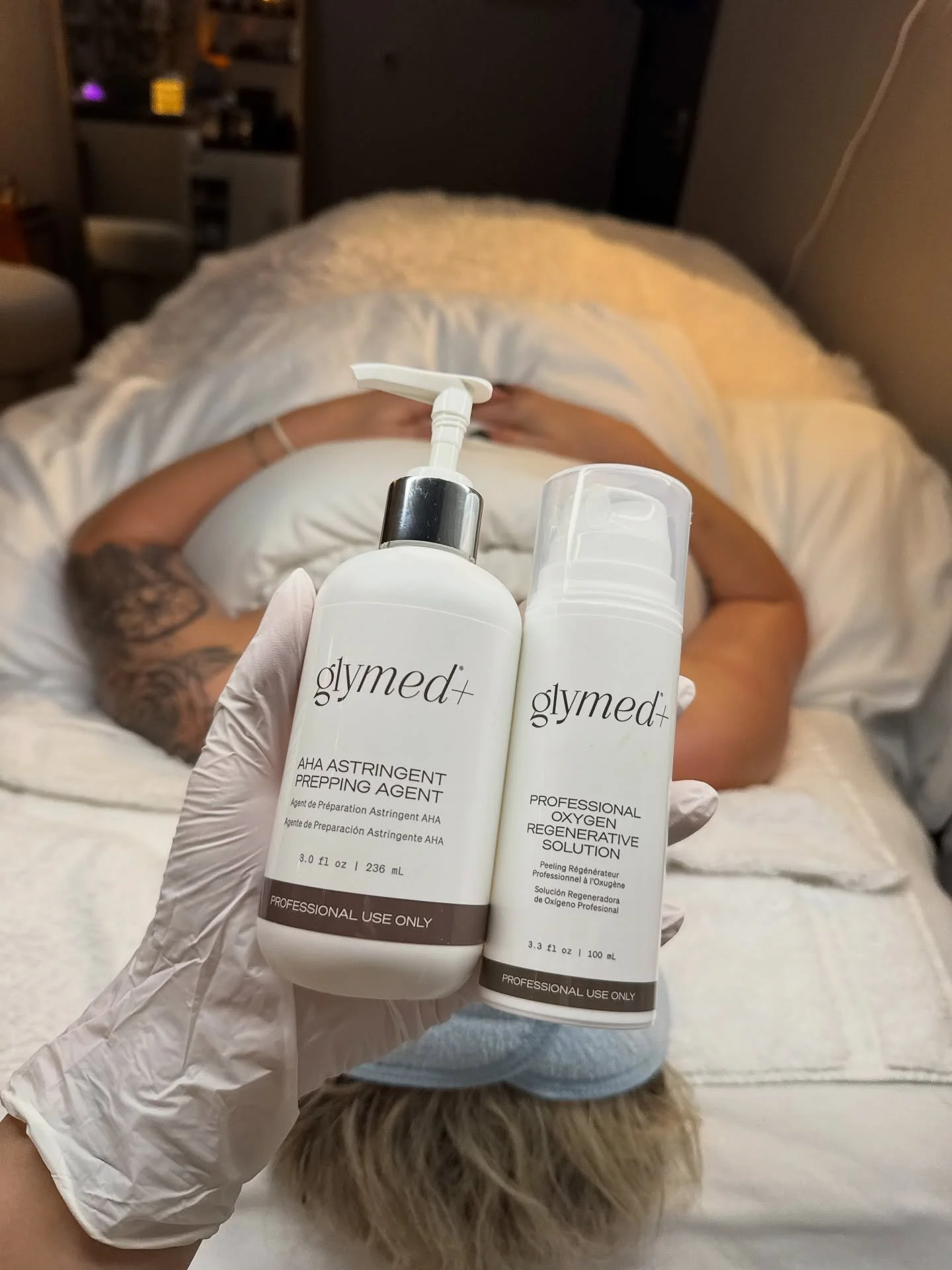 NEW TREATMENT ALERT 🫧

introducing the no peel glow peel ✨
a gentle, oxygen-powered treatment that refreshes dull, tired, or congested skin. expect brighter clarity, smoother texture, and a lifted, radiant finish &mdash; all without peeling or downt